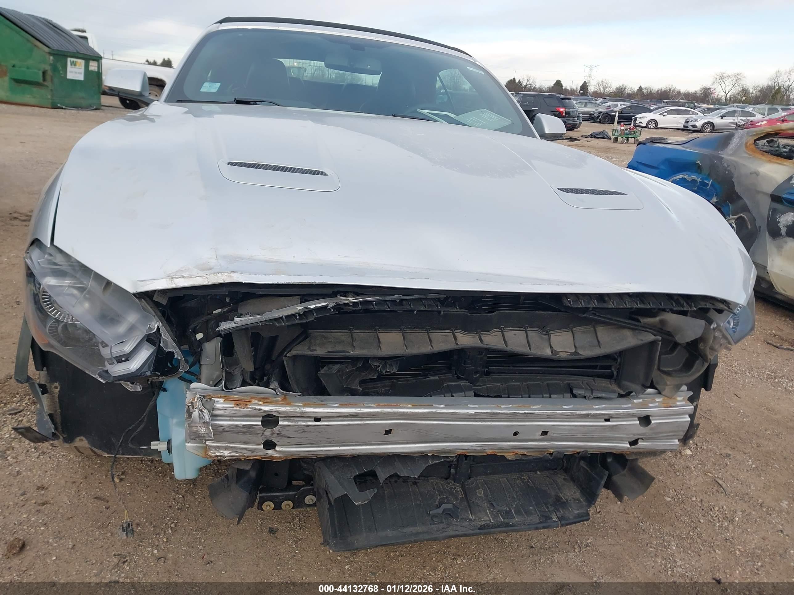 FORD MUSTANG image 6