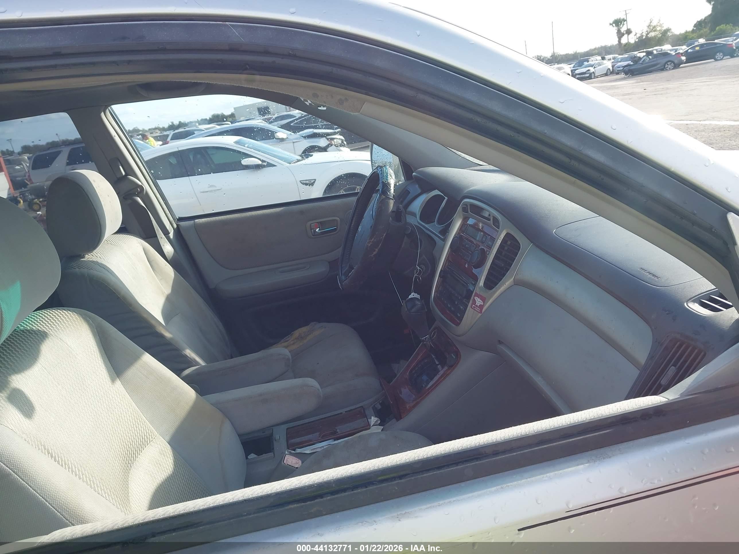 TOYOTA HIGHLANDER image 5