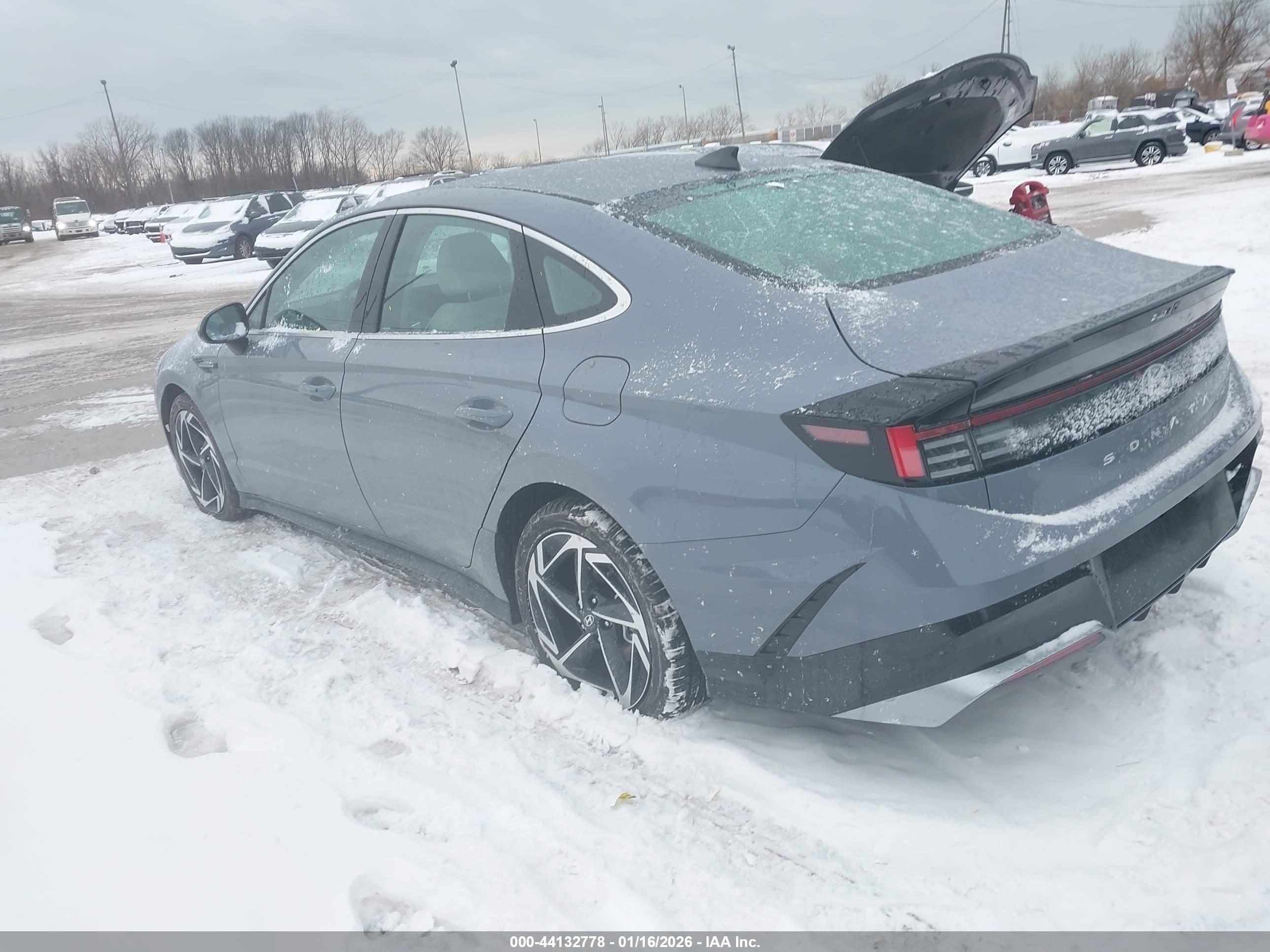 HYUNDAI SONATA image 3