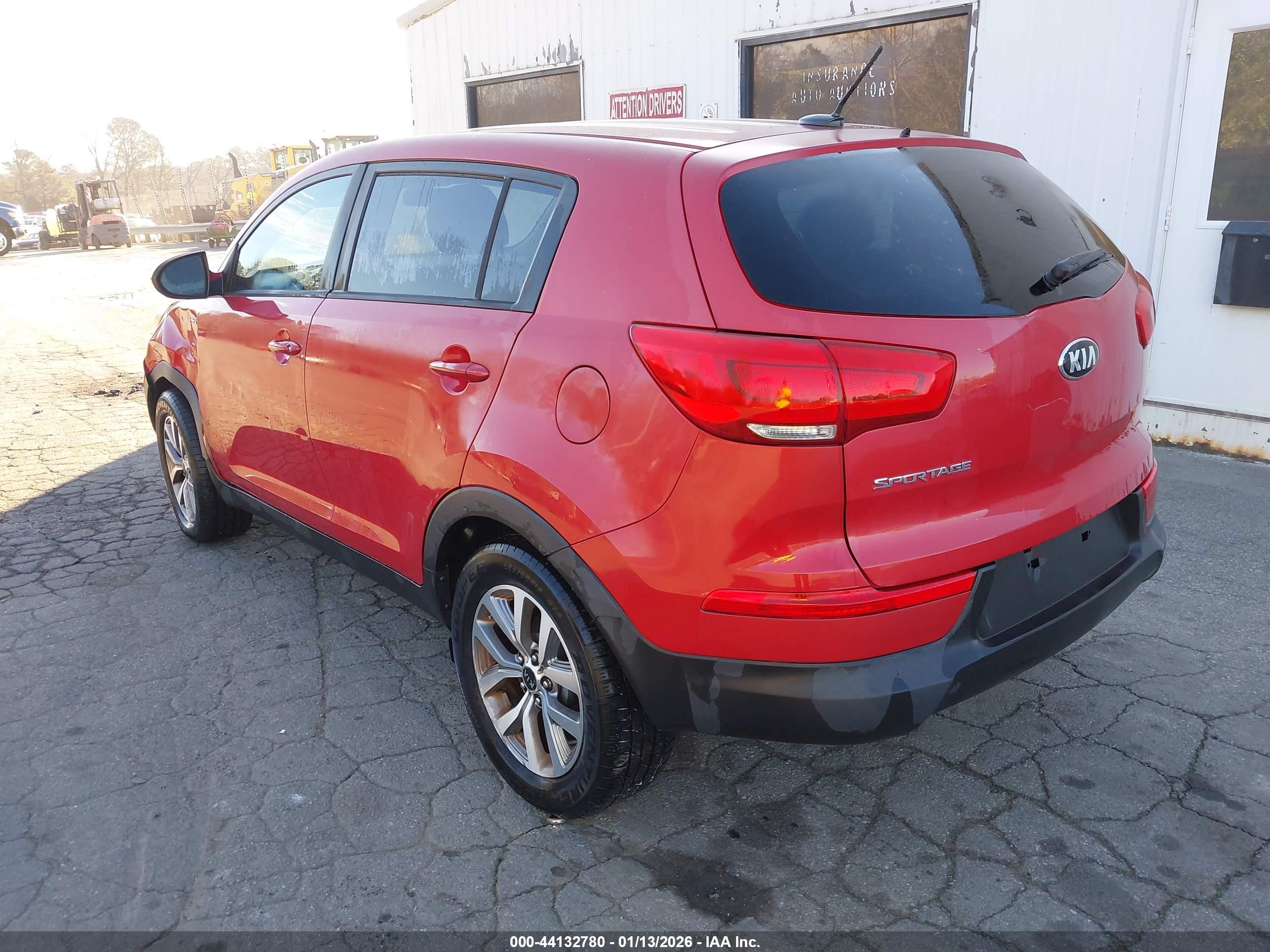 KIA SPORTAGE image 3