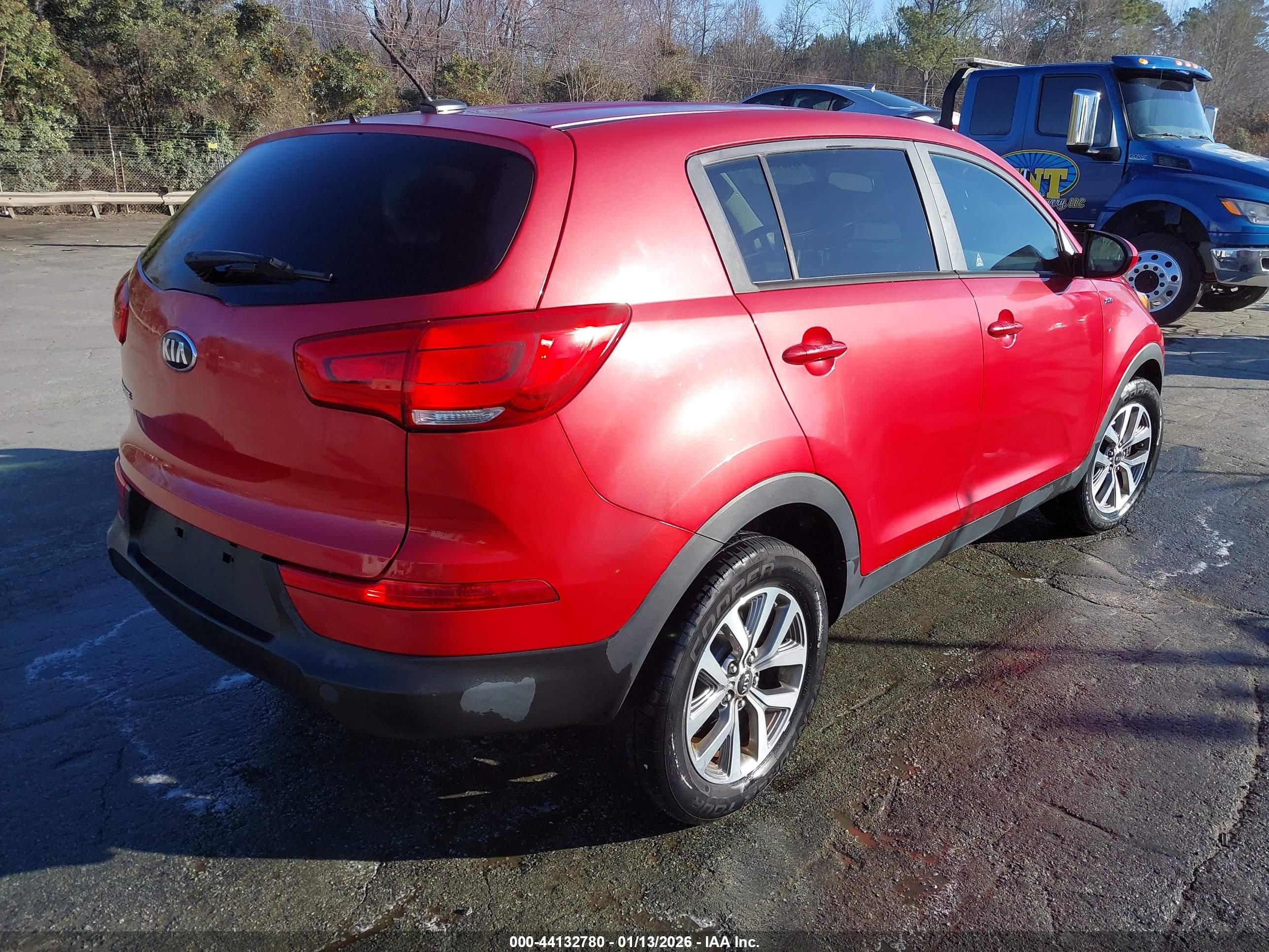 KIA SPORTAGE image 4
