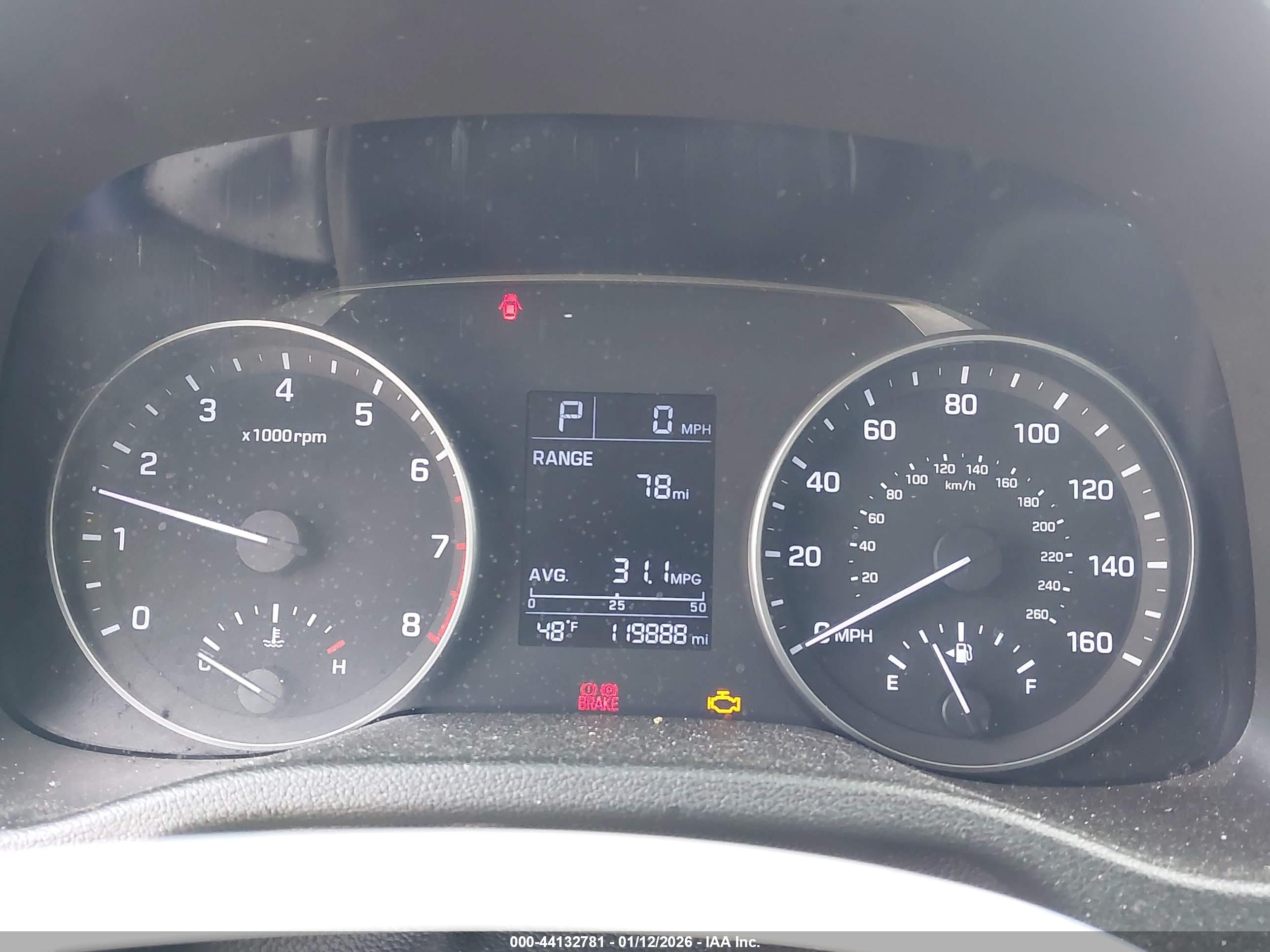 HYUNDAI ELANTRA image 7