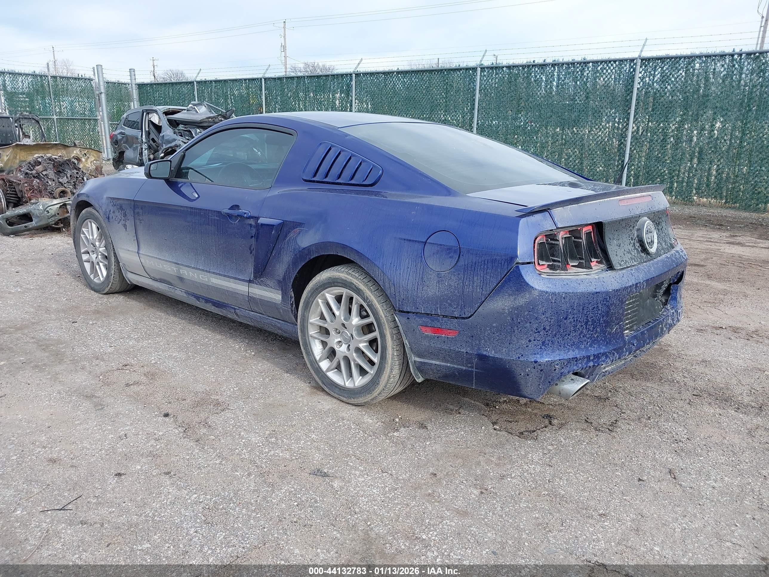 FORD MUSTANG image 3