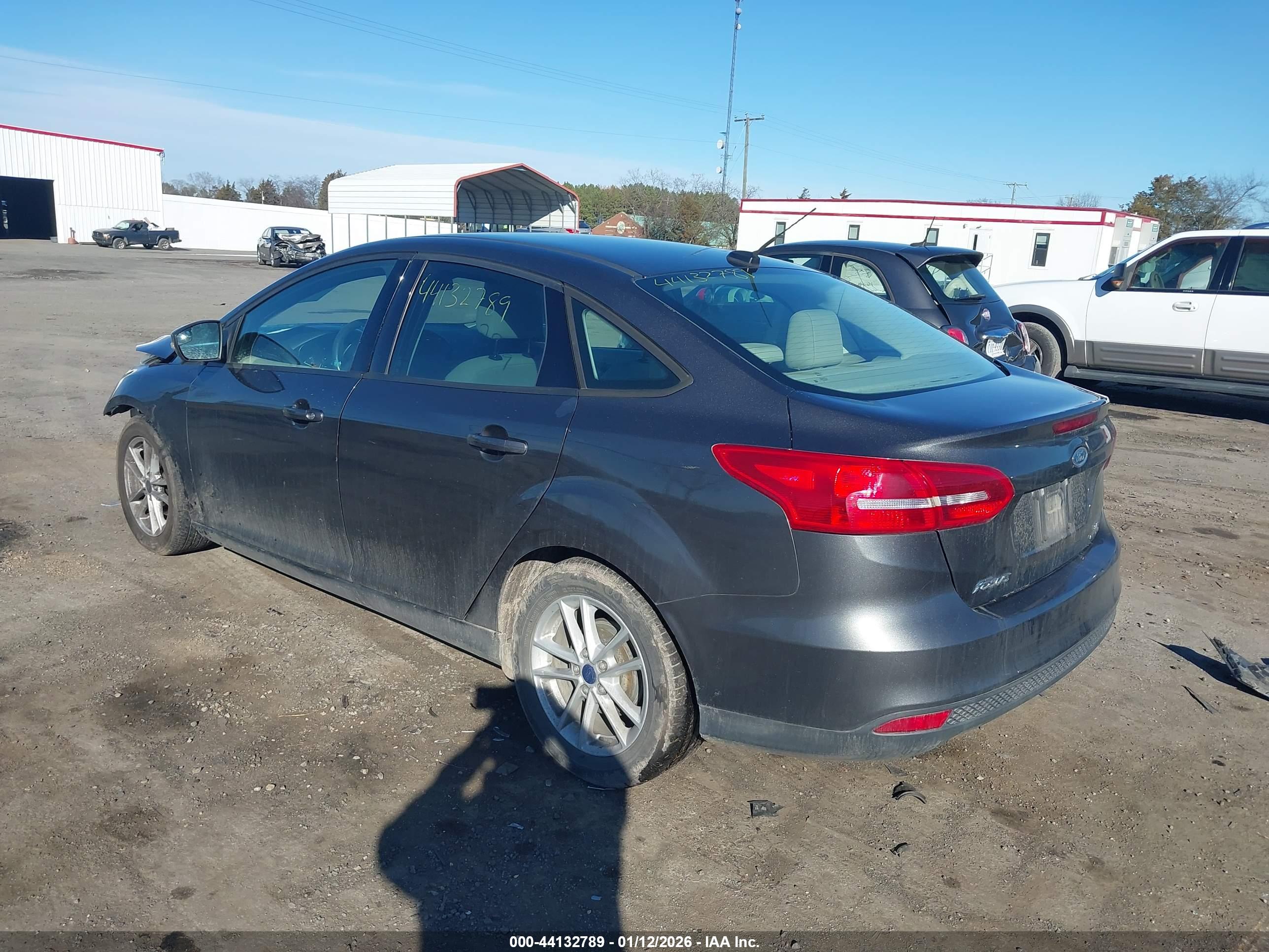 FORD FOCUS image 3