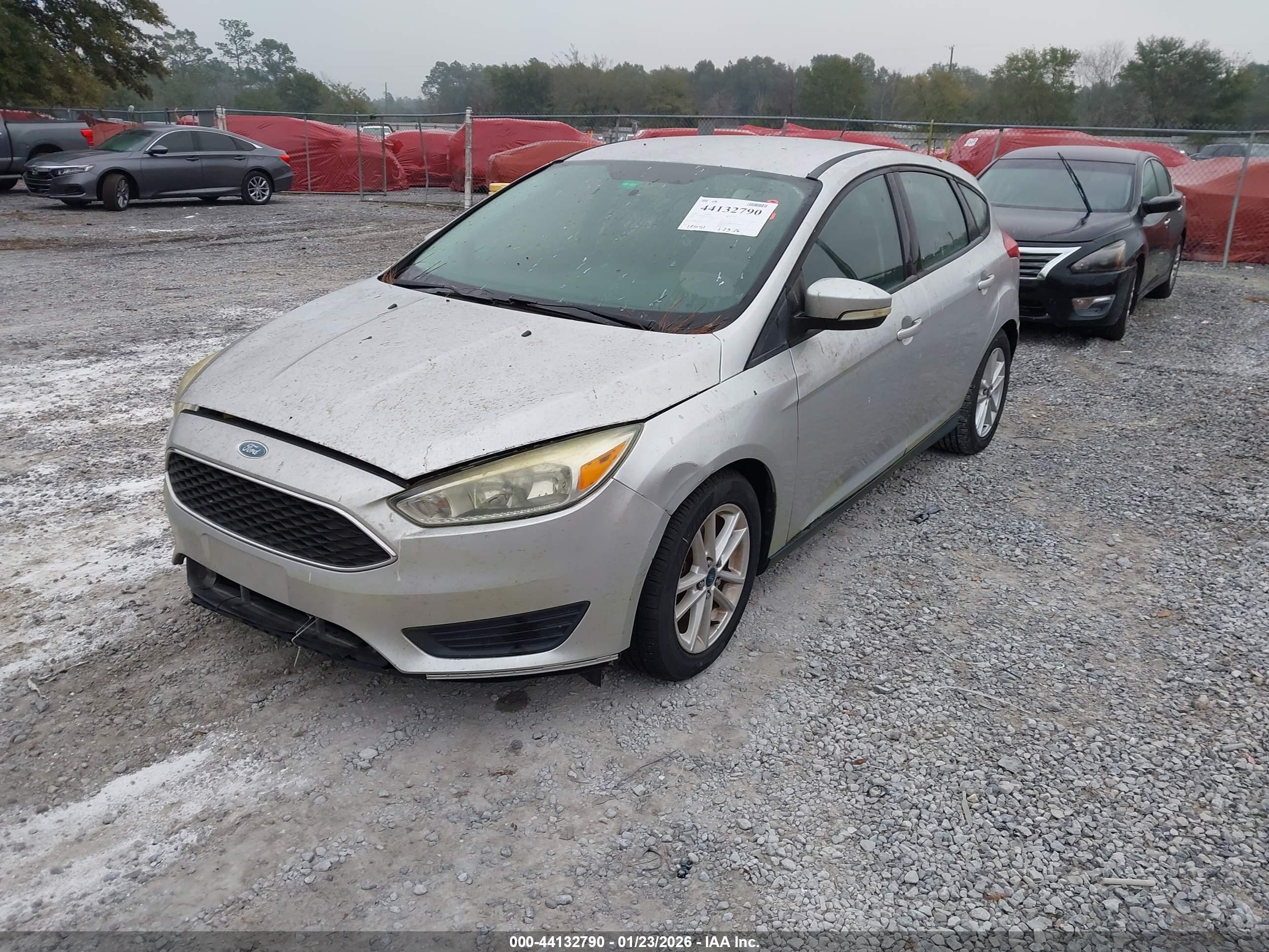 FORD FOCUS image 2
