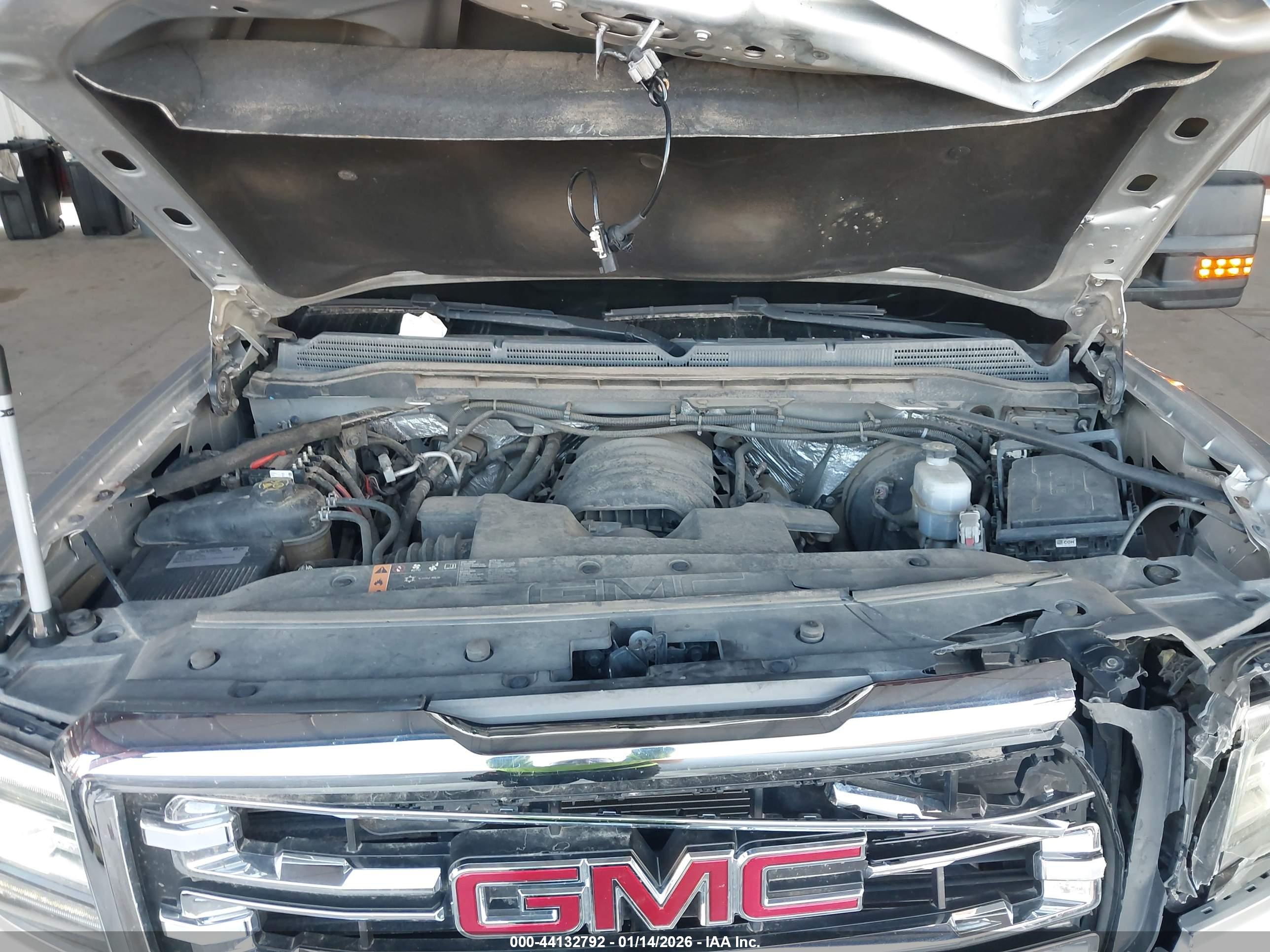 GMC SIERRA image 10