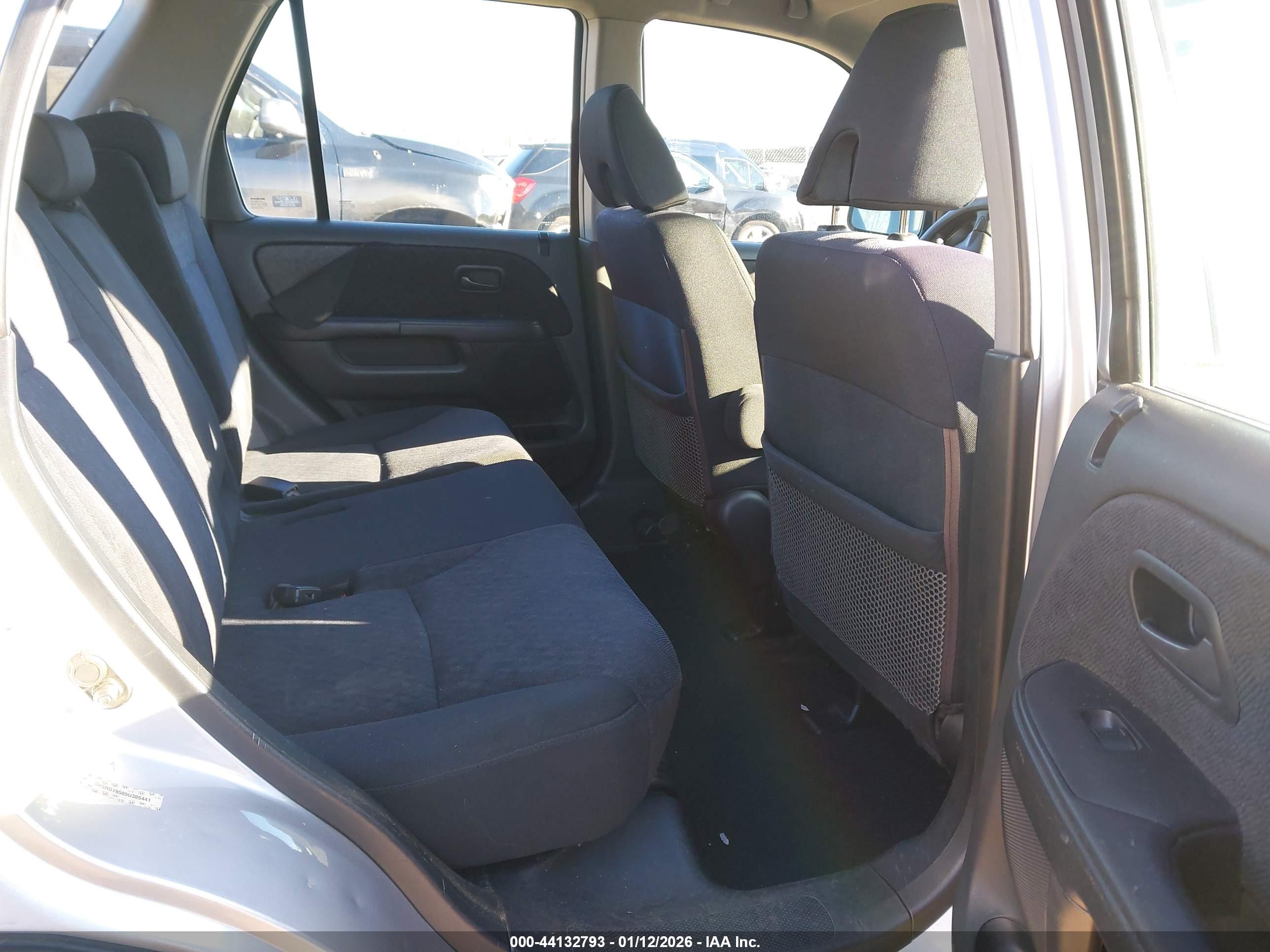 HONDA CR-V image 8