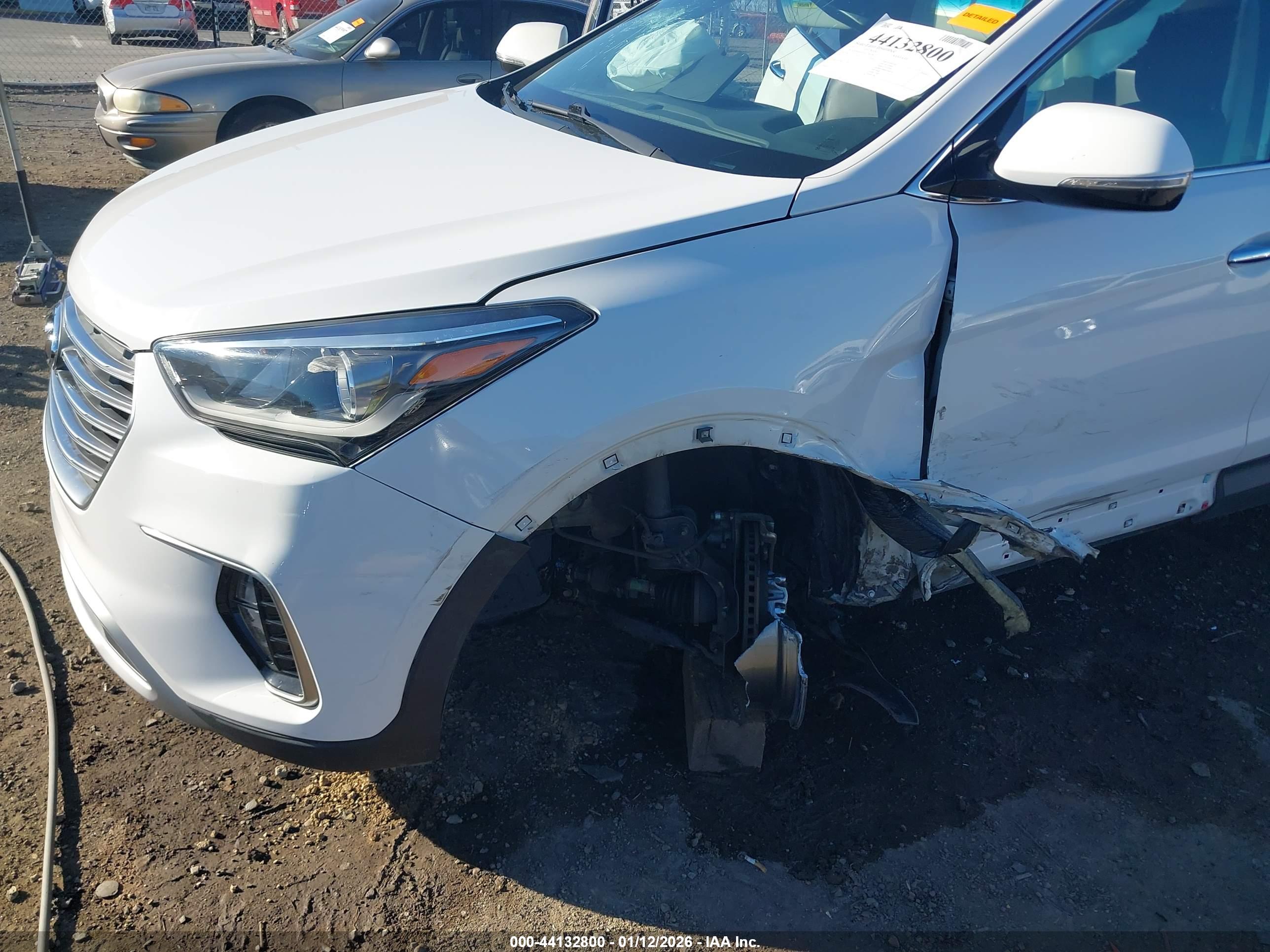 HYUNDAI SANTA image 6