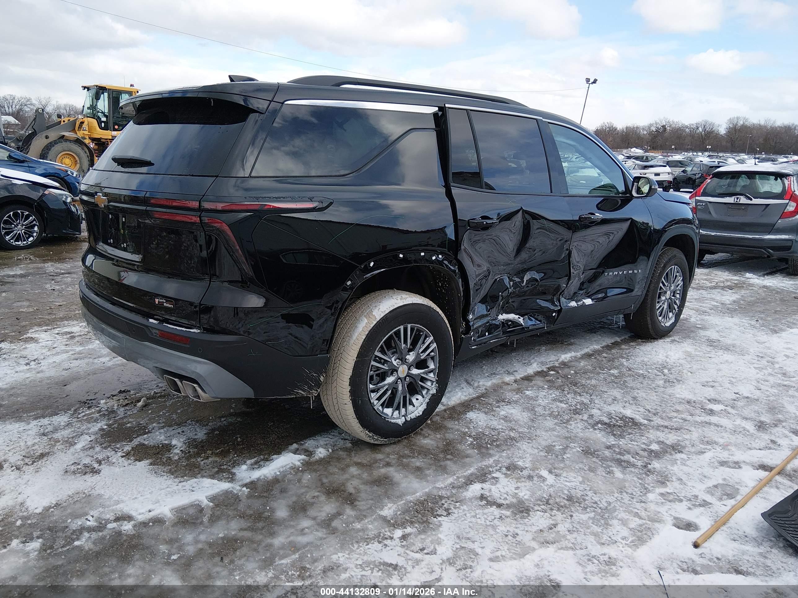 CHEVROLET TRAVERSE image 4