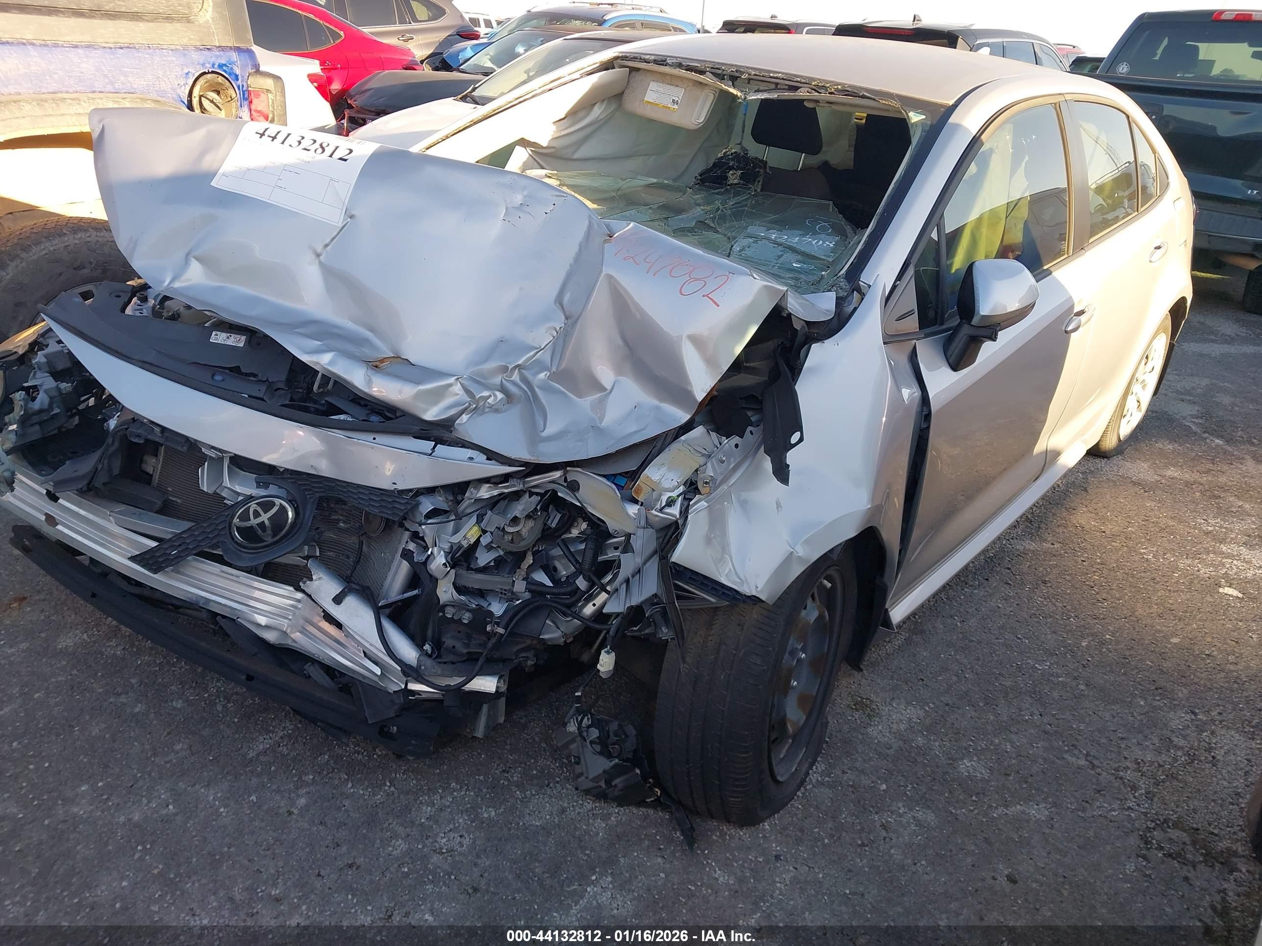 TOYOTA COROLLA image 2