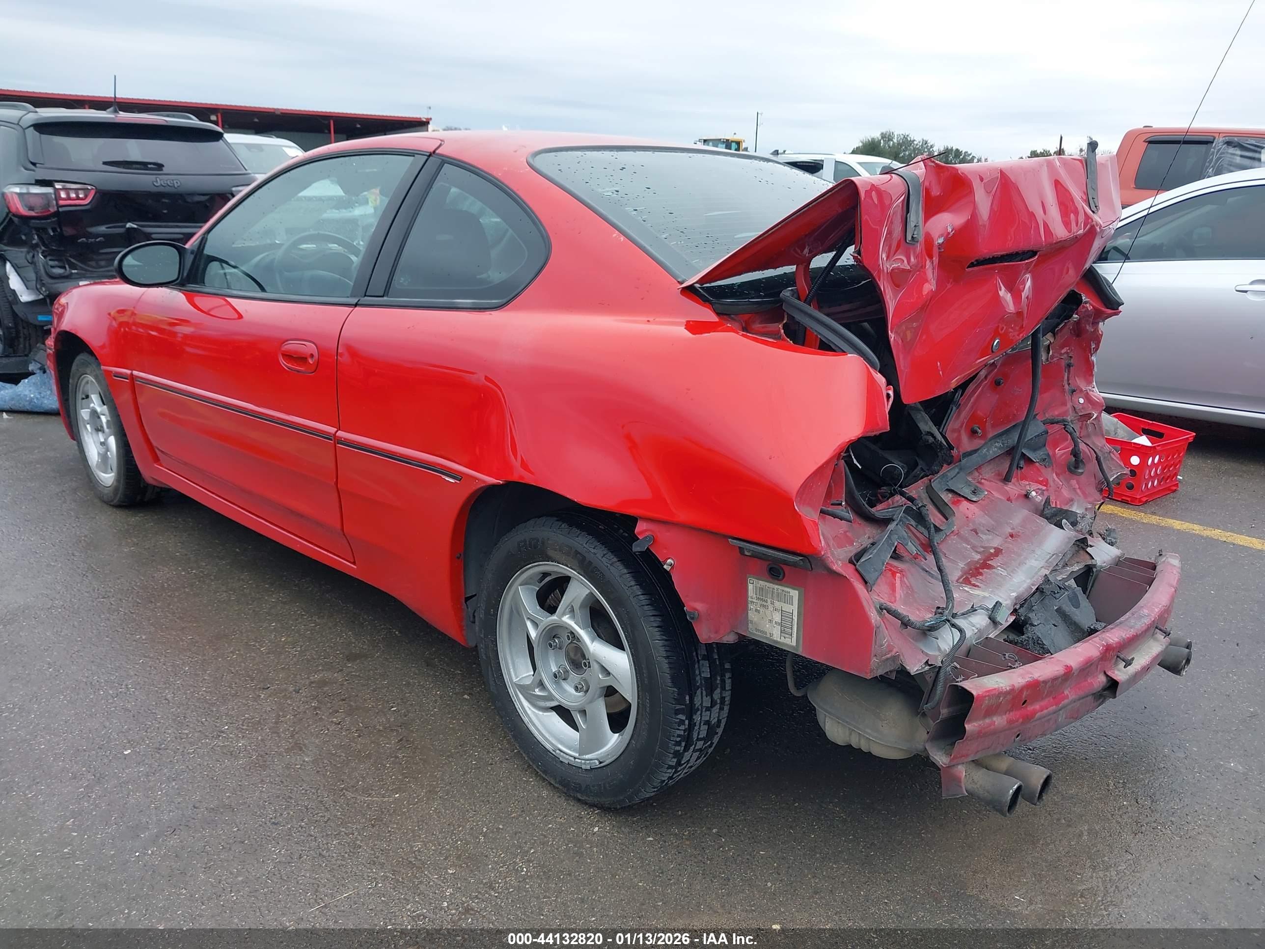PONTIAC GRAND image 3