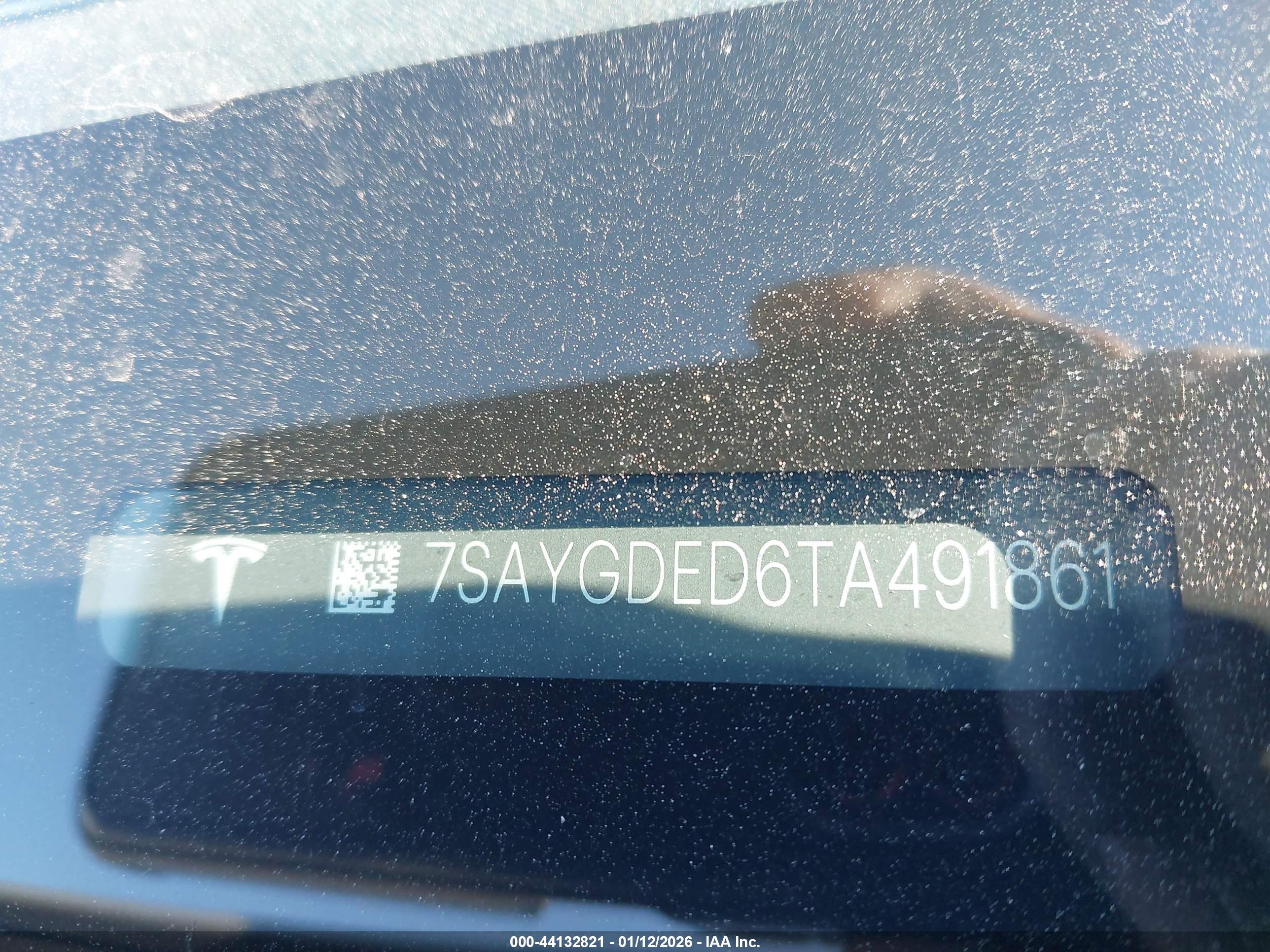 TESLA MODEL image 9