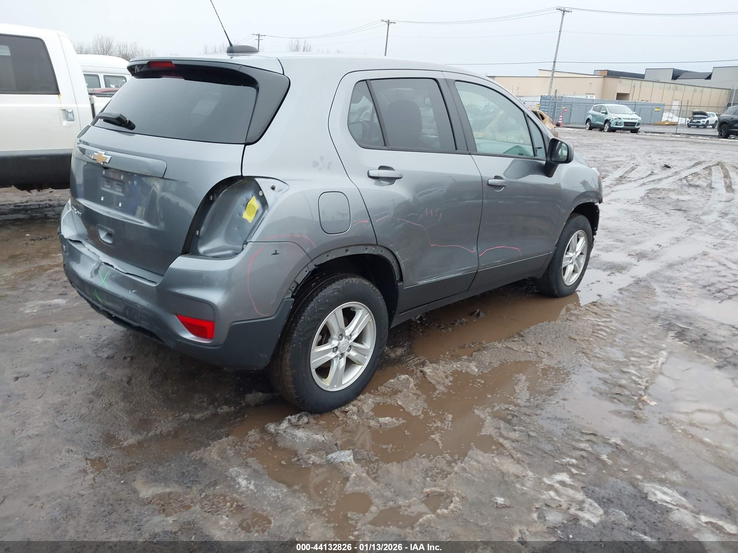 CHEVROLET TRAX image 4