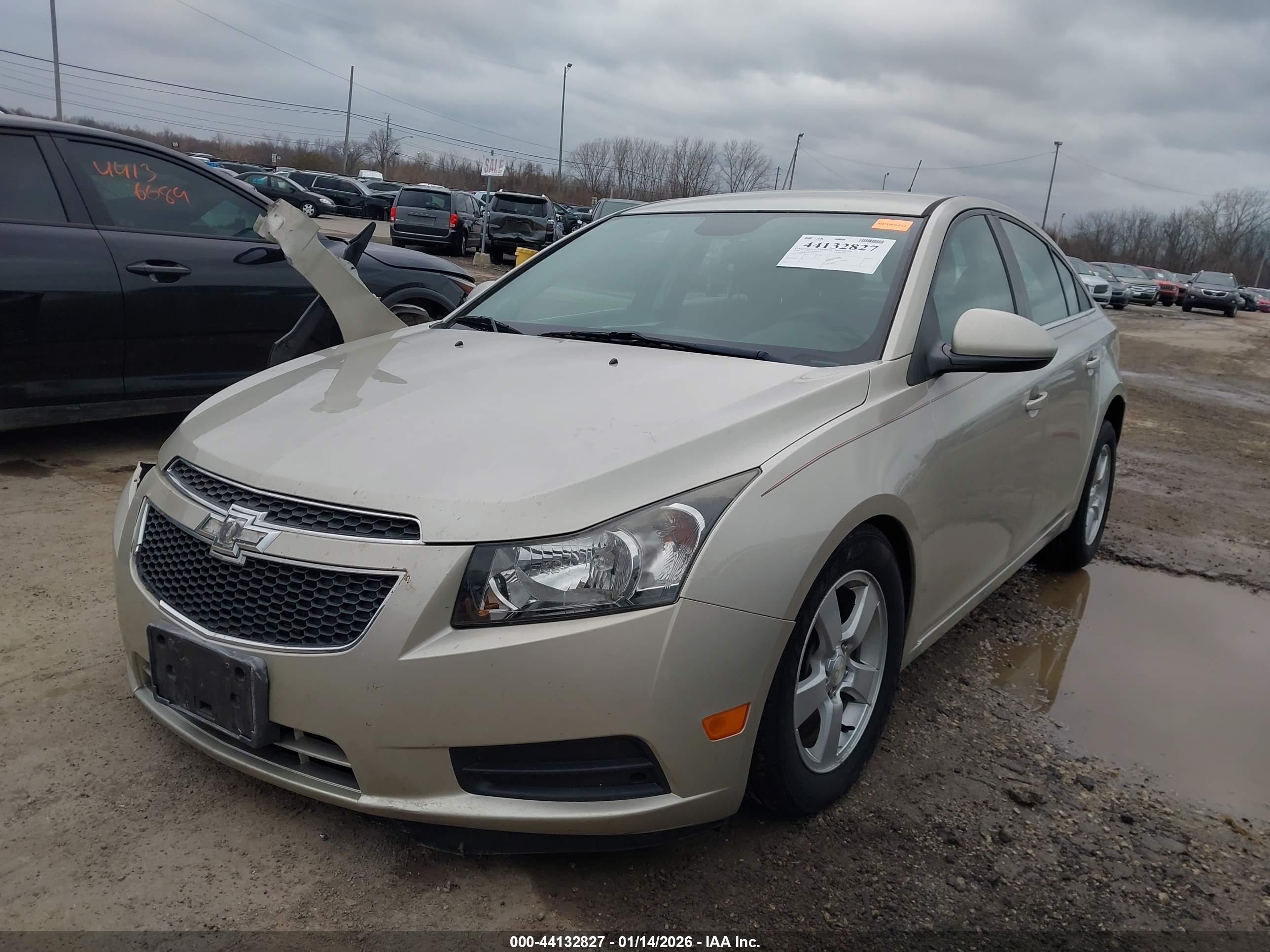 CHEVROLET CRUZE image 2