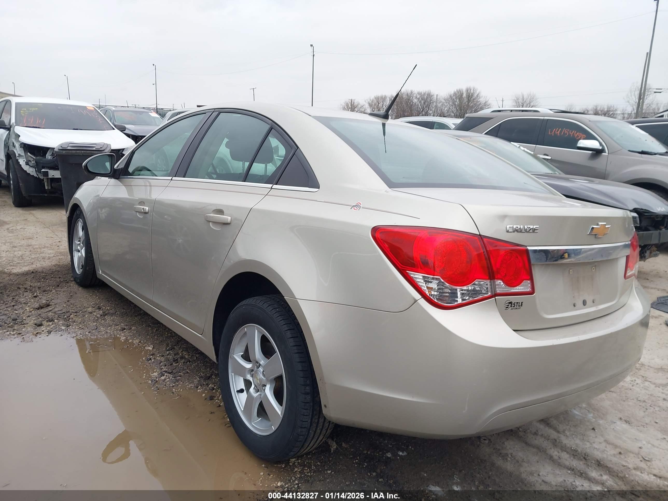 CHEVROLET CRUZE image 3