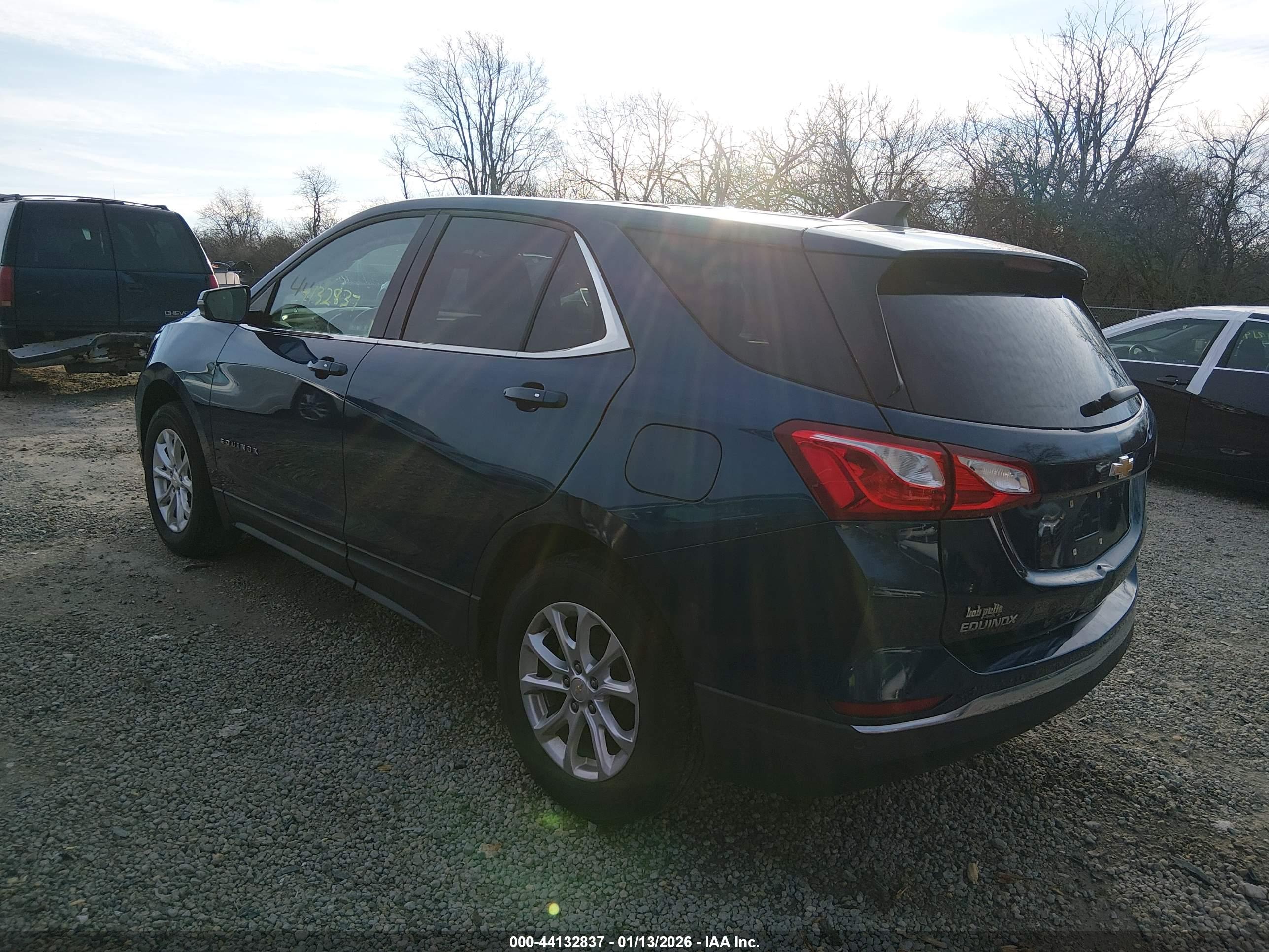 CHEVROLET EQUINOX image 3