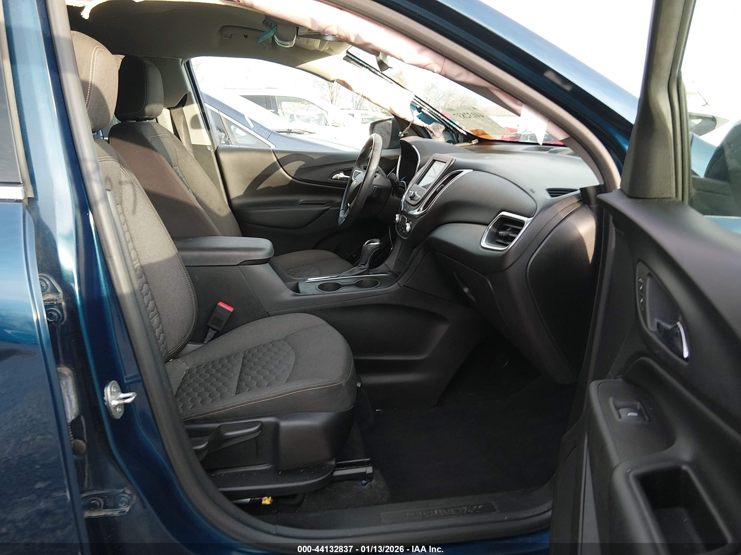 CHEVROLET EQUINOX image 5