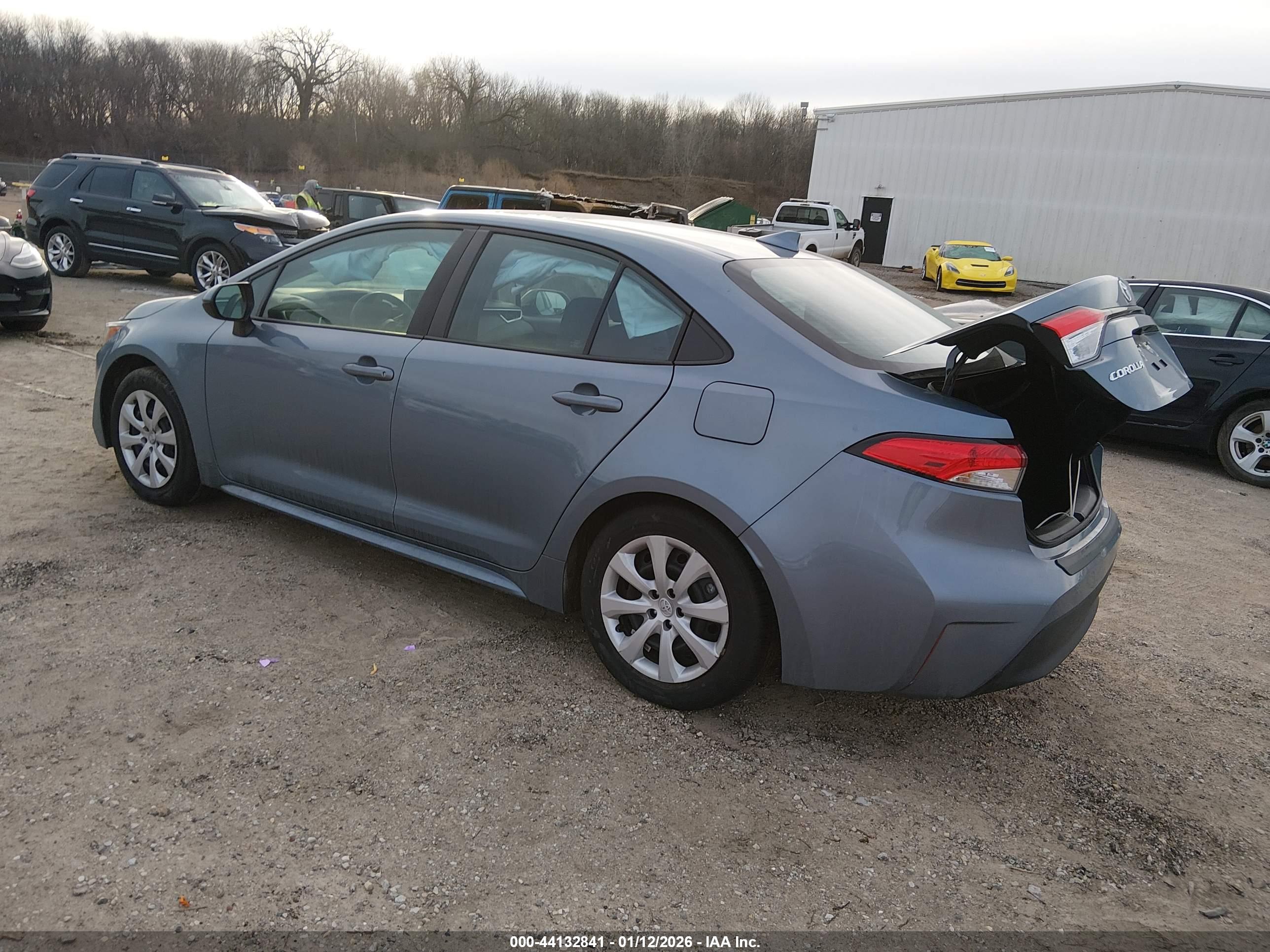 TOYOTA COROLLA image 3