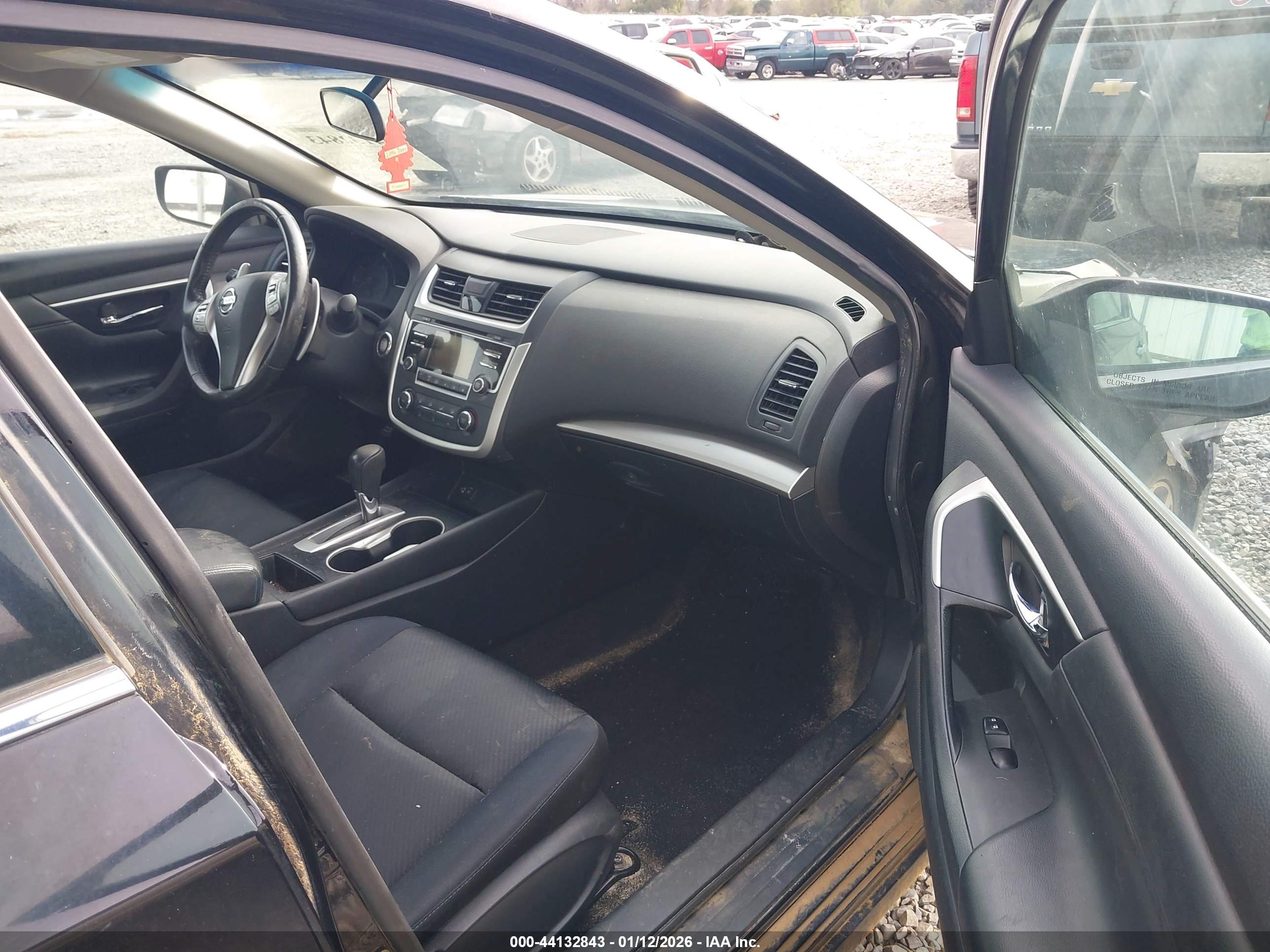 NISSAN ALTIMA image 5