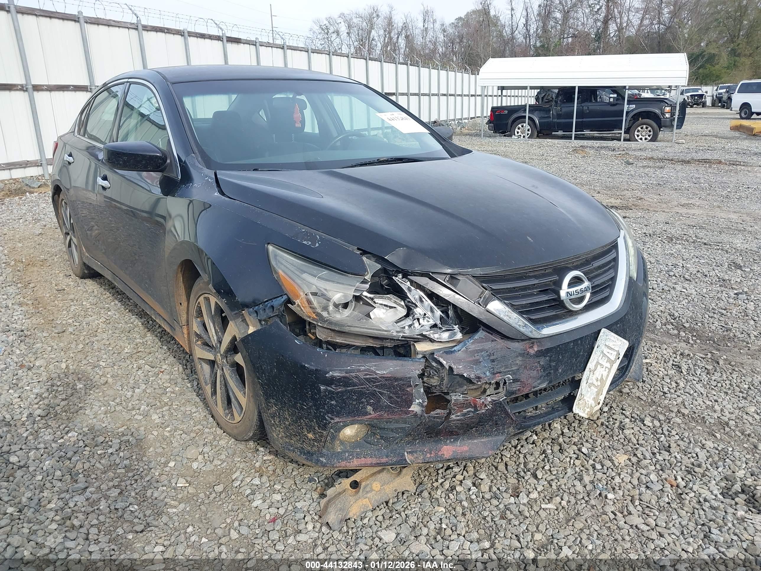 NISSAN ALTIMA image 6