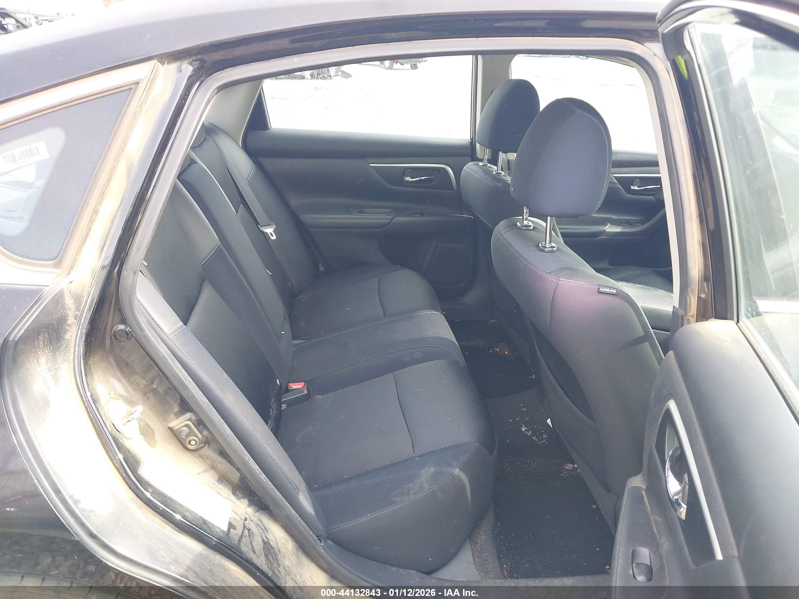 NISSAN ALTIMA image 8