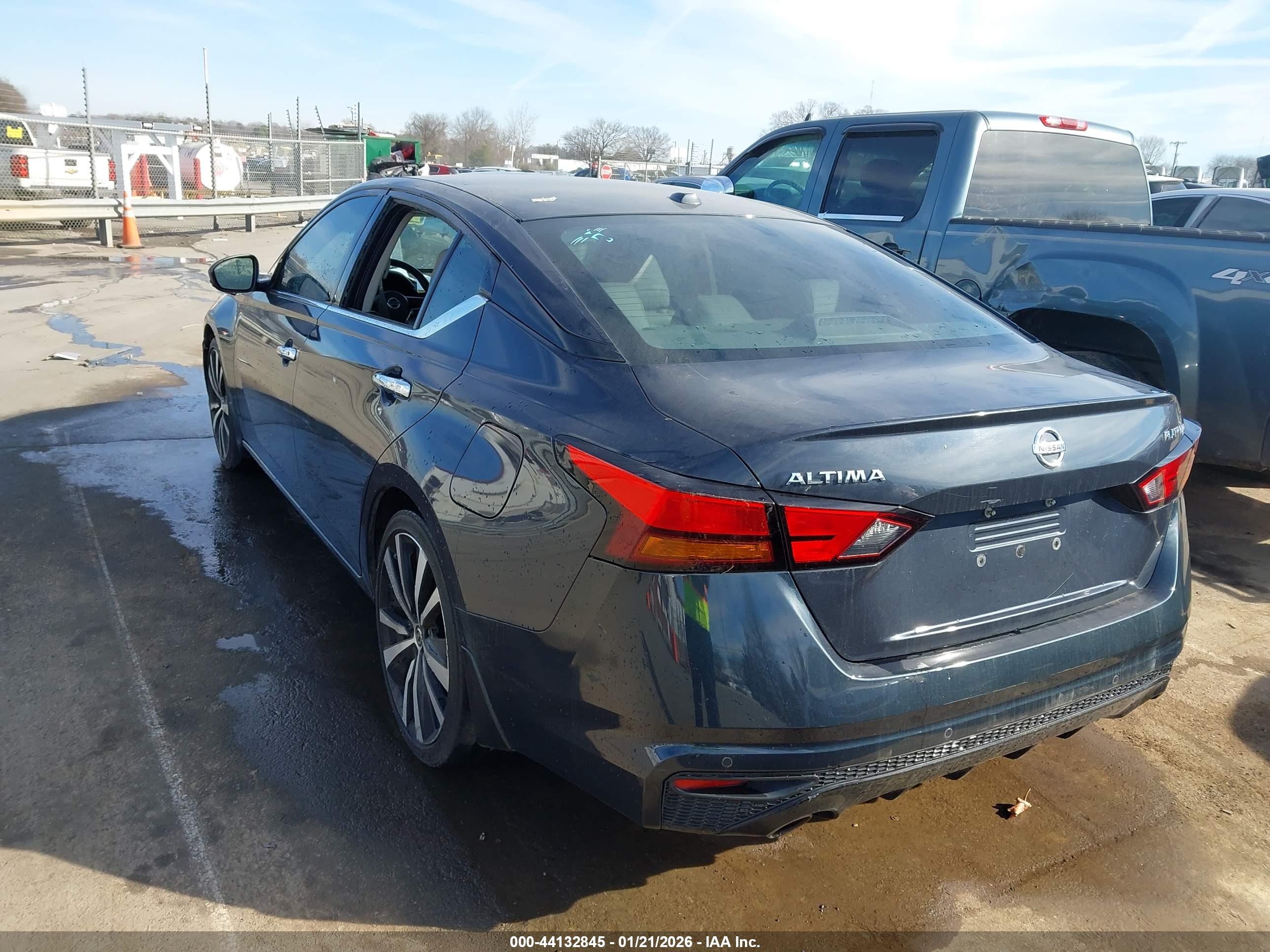 NISSAN ALTIMA image 3