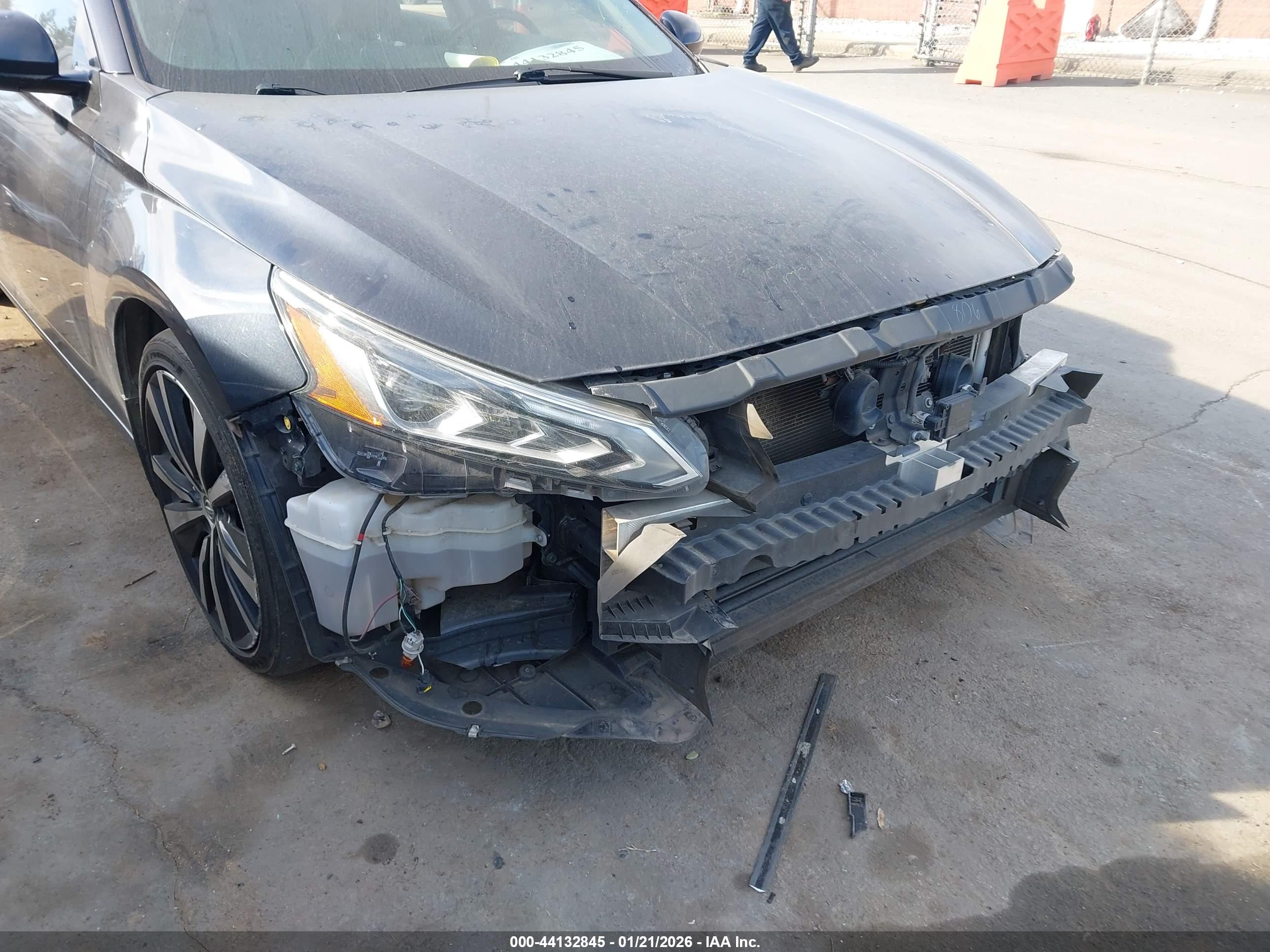 NISSAN ALTIMA image 6