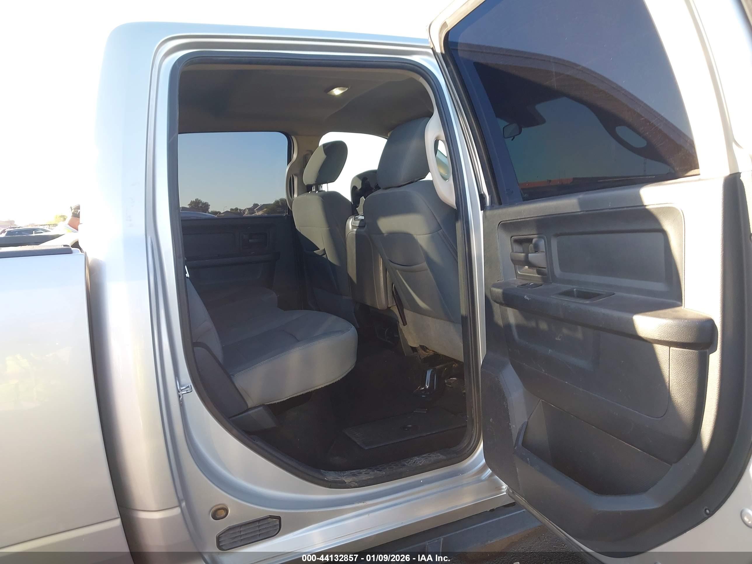 RAM 2500 image 8