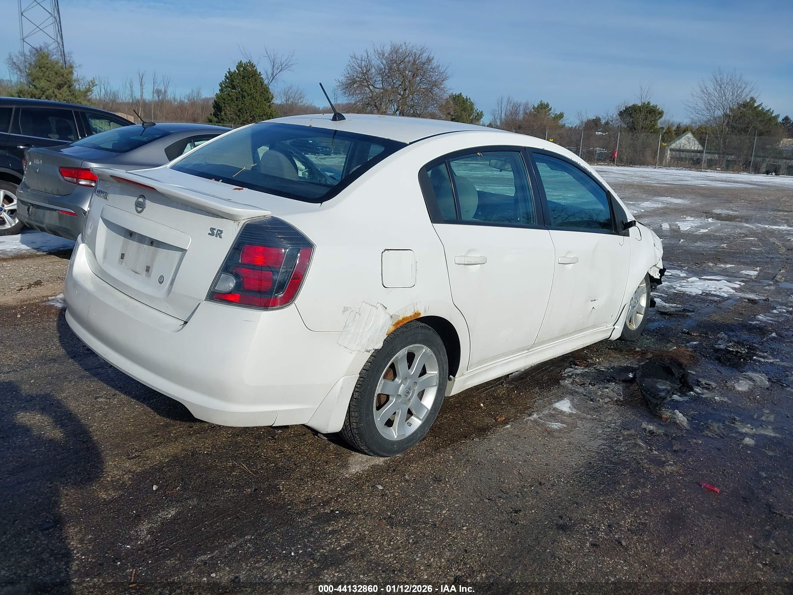NISSAN SENTRA image 4