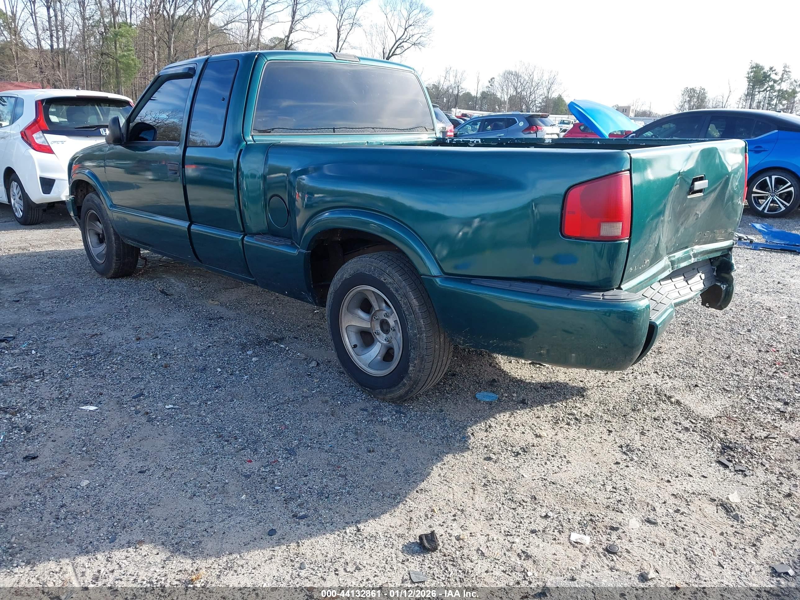 CHEVROLET S-10 image 3