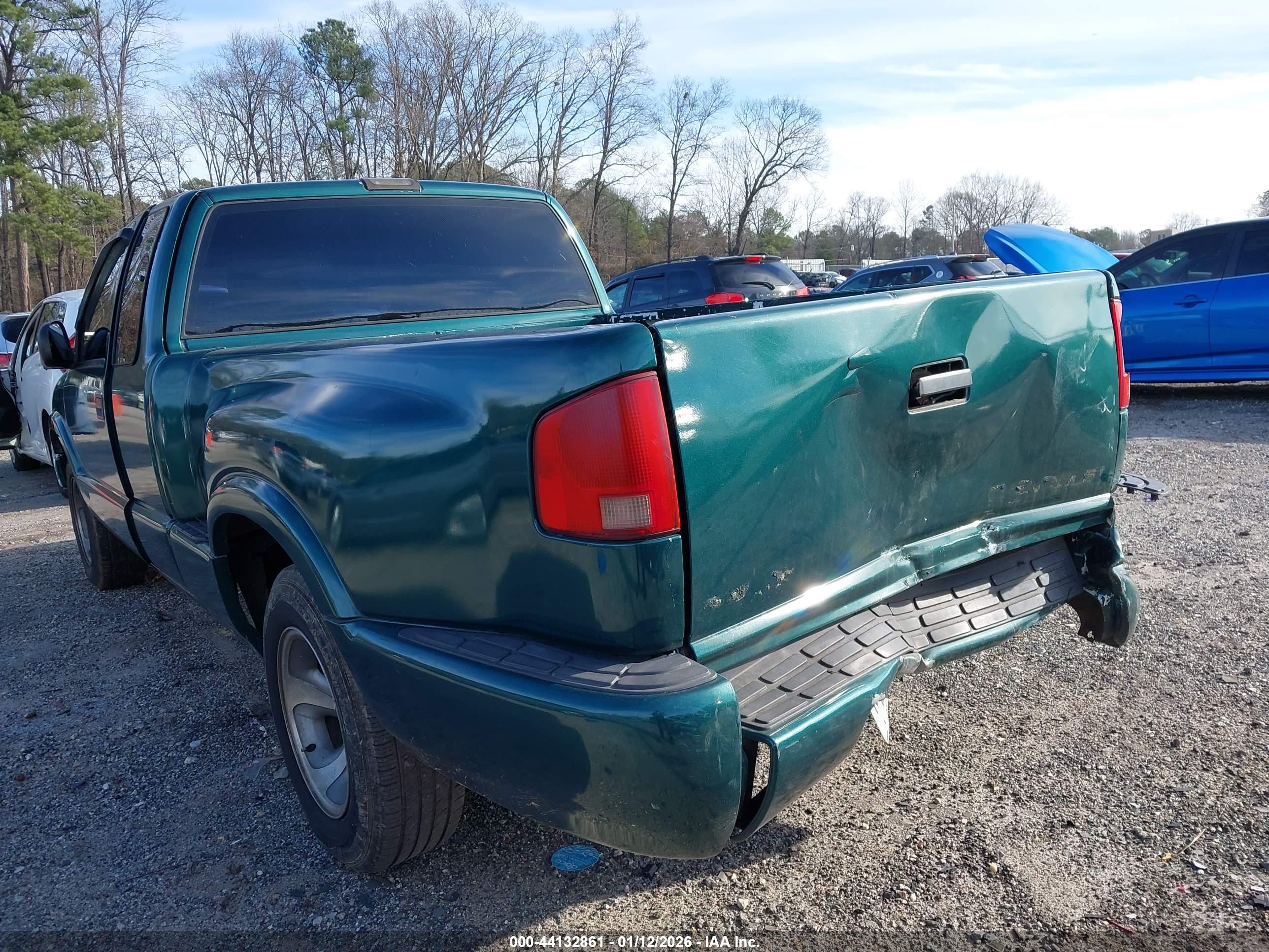 CHEVROLET S-10 image 6