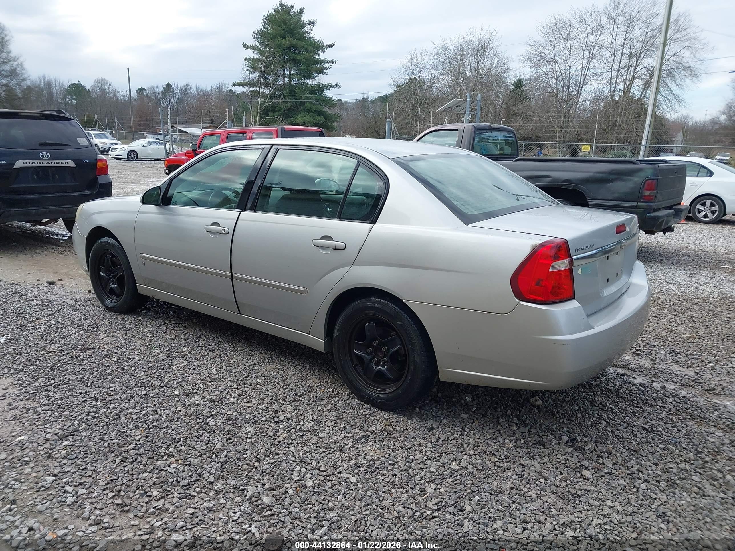 CHEVROLET MALIBU image 3