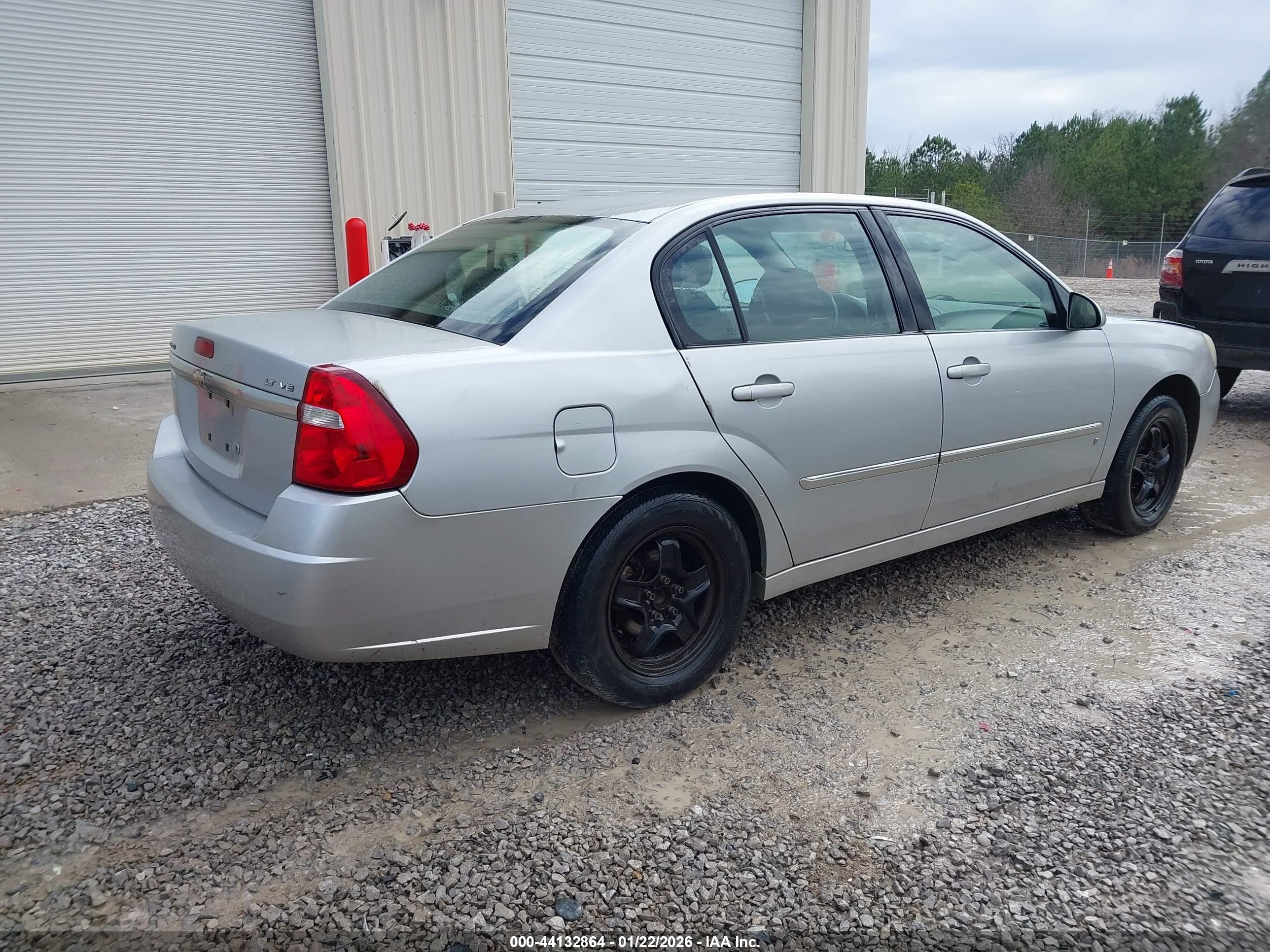 CHEVROLET MALIBU image 4