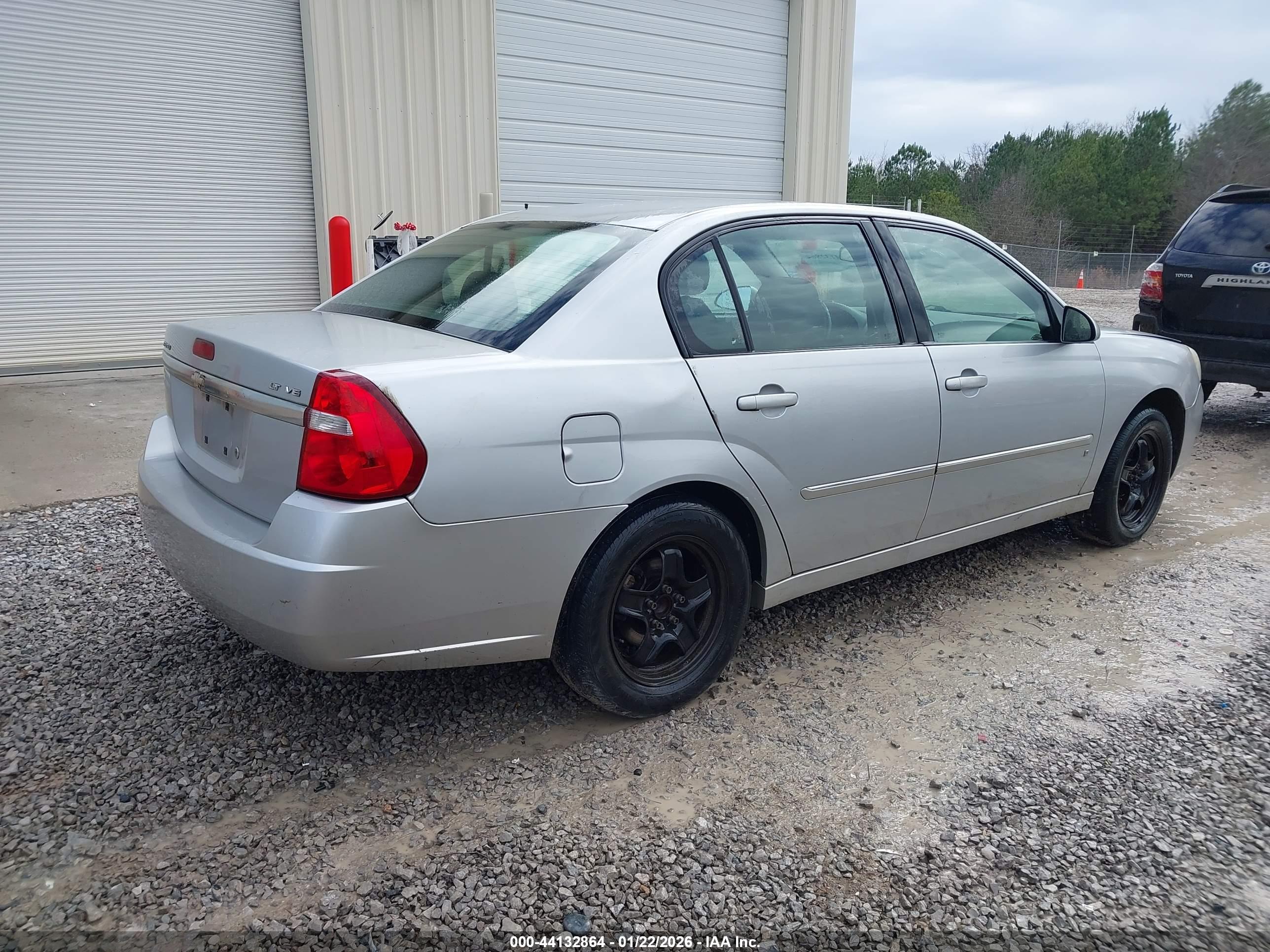 CHEVROLET MALIBU image 6