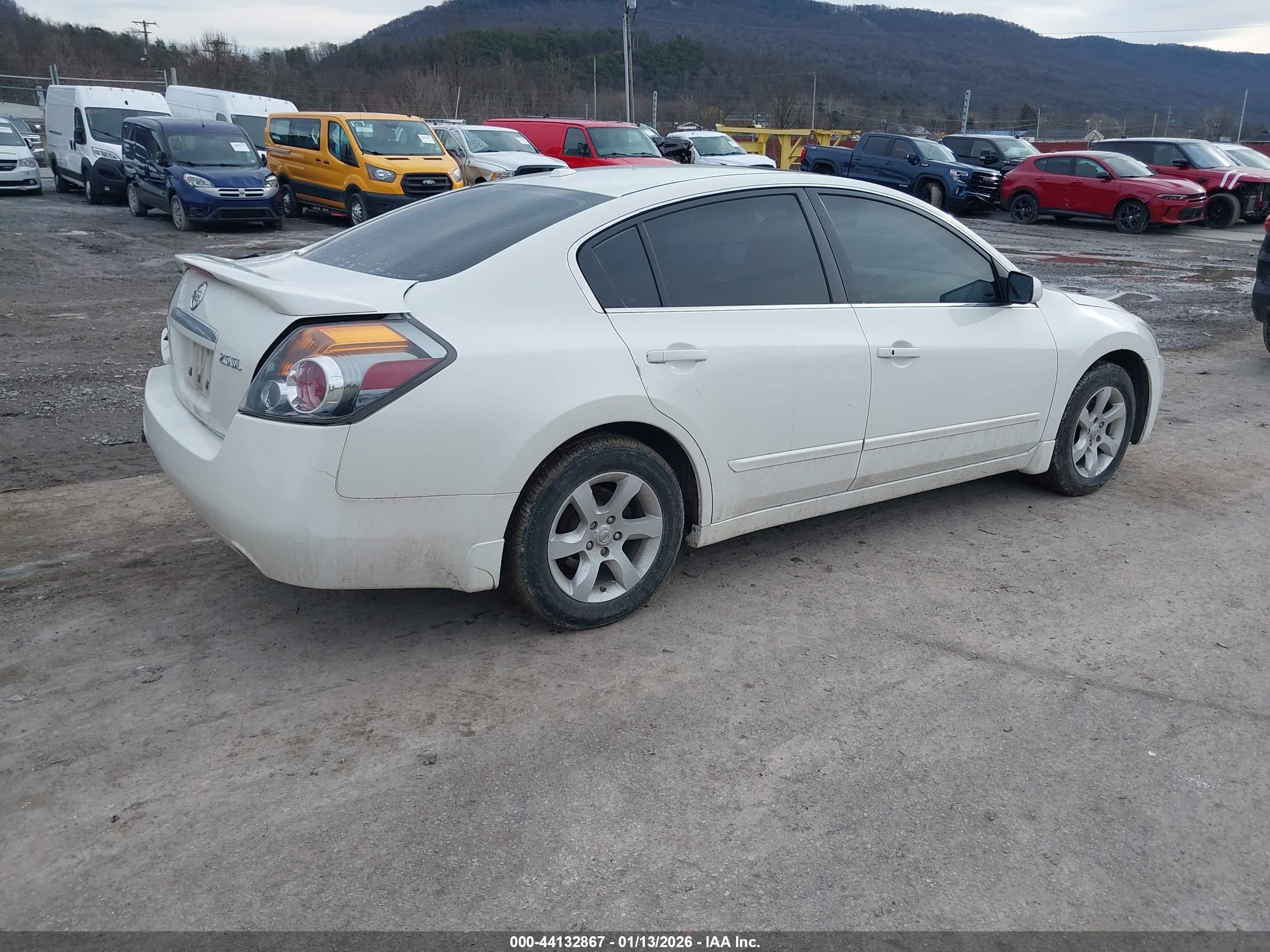 NISSAN ALTIMA image 4
