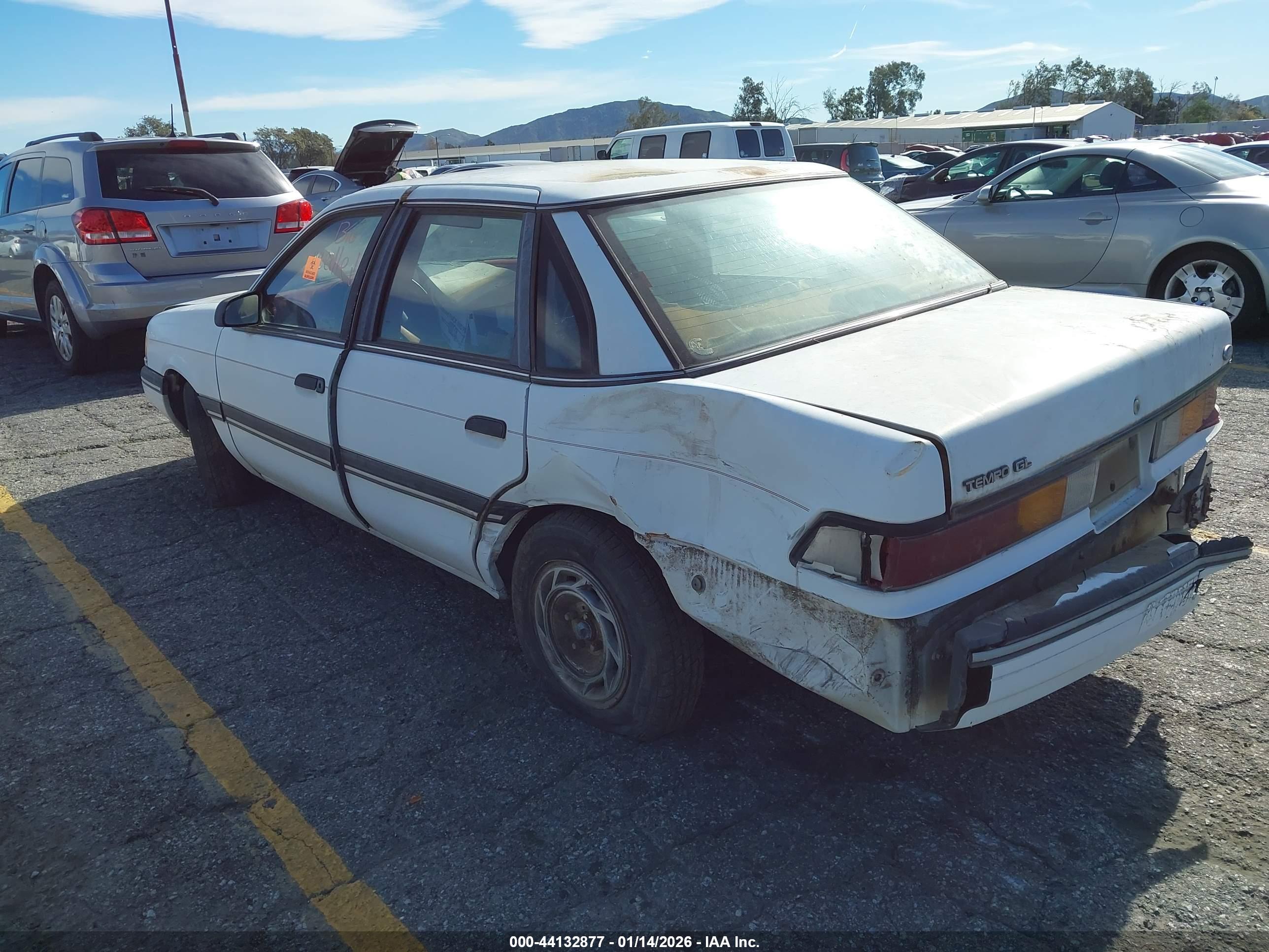 FORD TEMPO image 3
