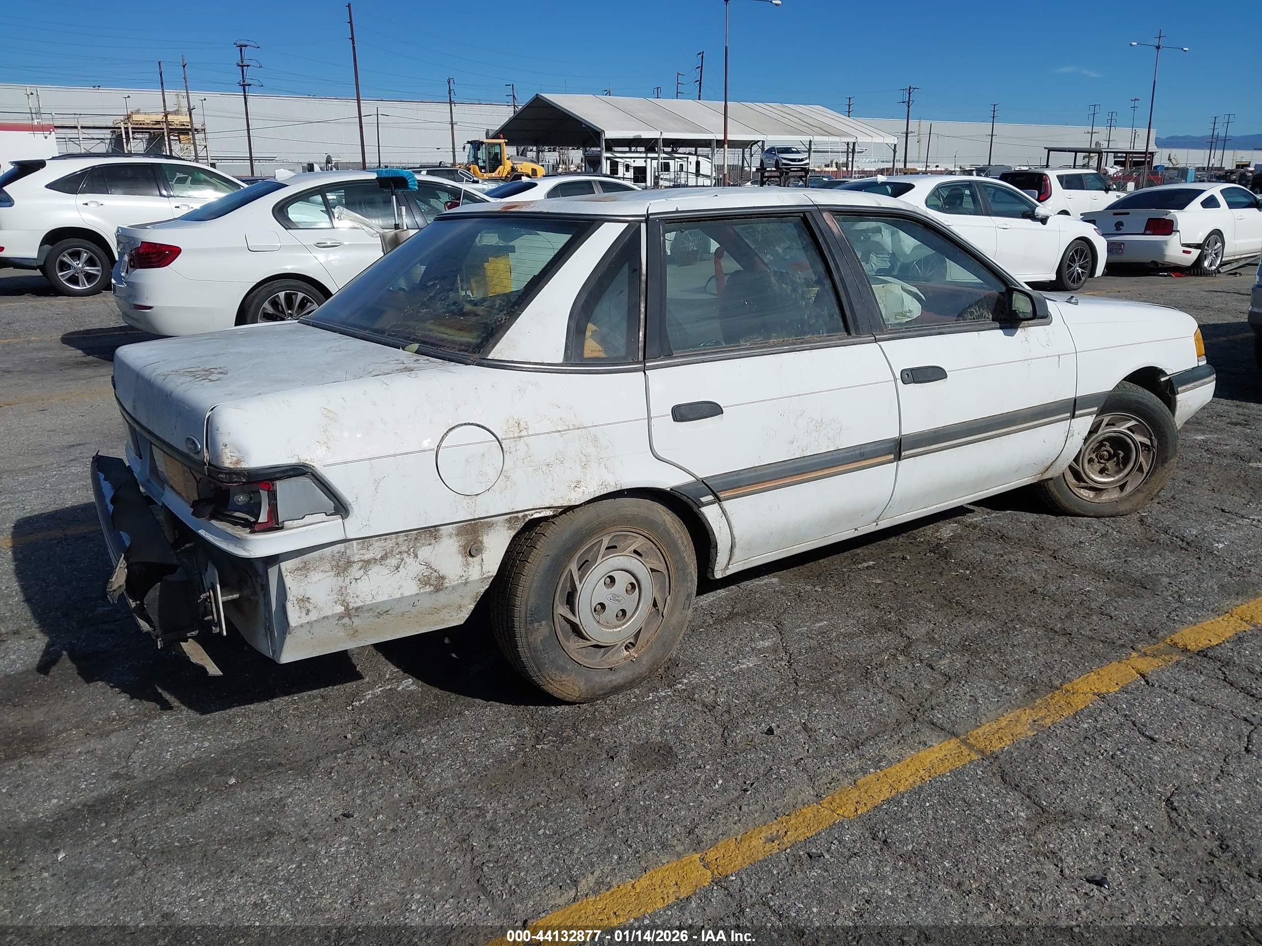 FORD TEMPO image 4