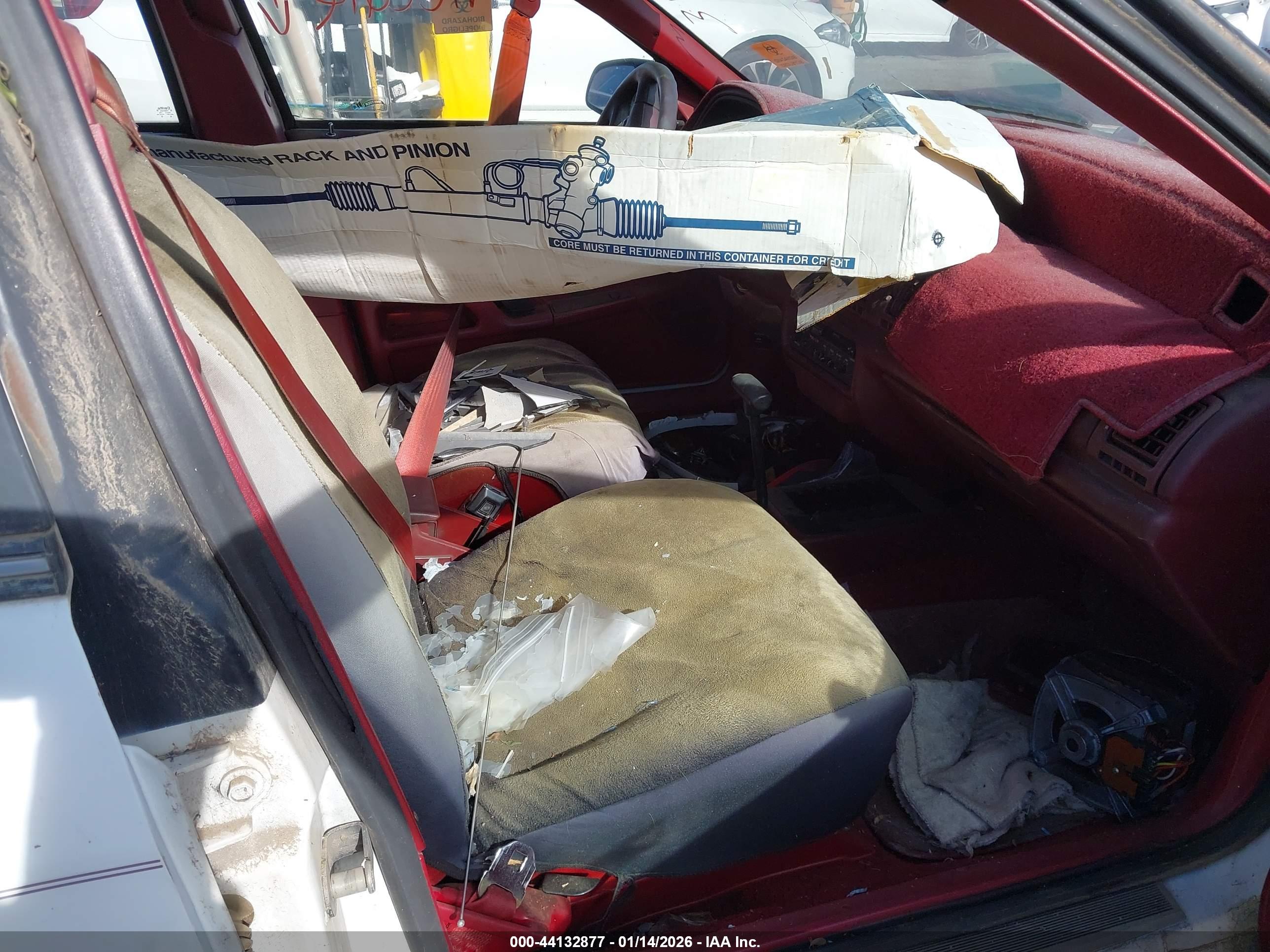 FORD TEMPO image 5