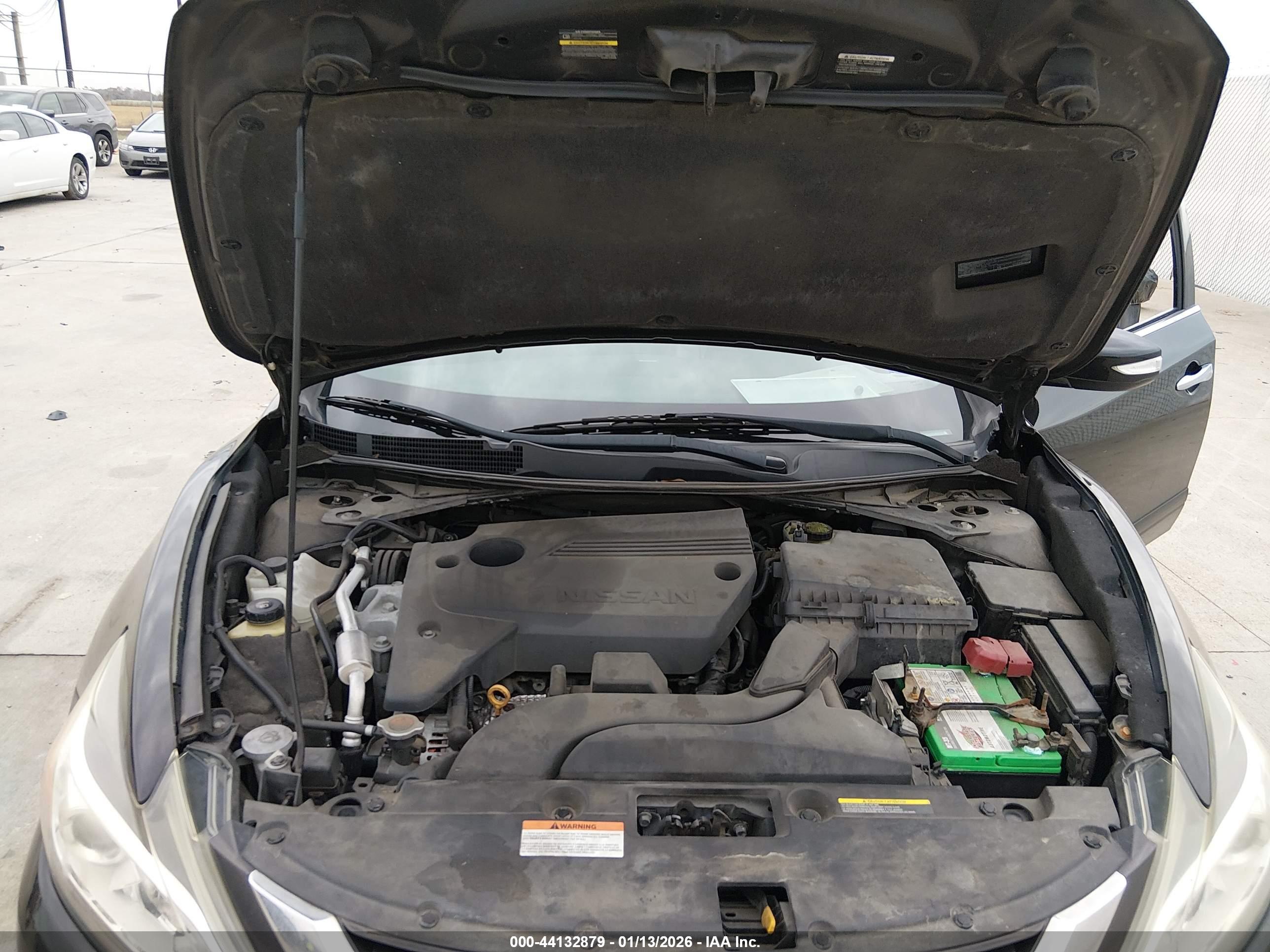 NISSAN ALTIMA image 10