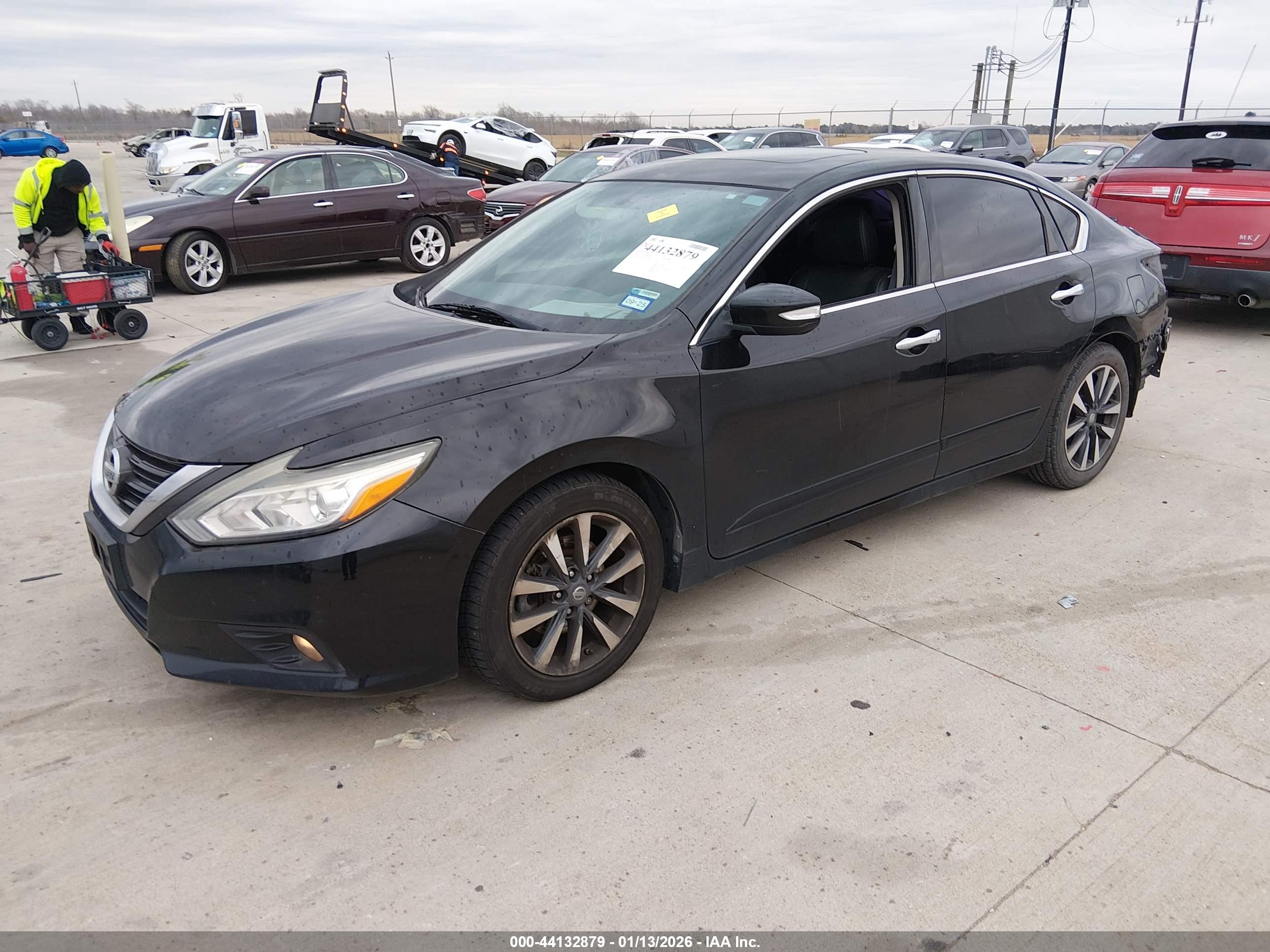 NISSAN ALTIMA image 2