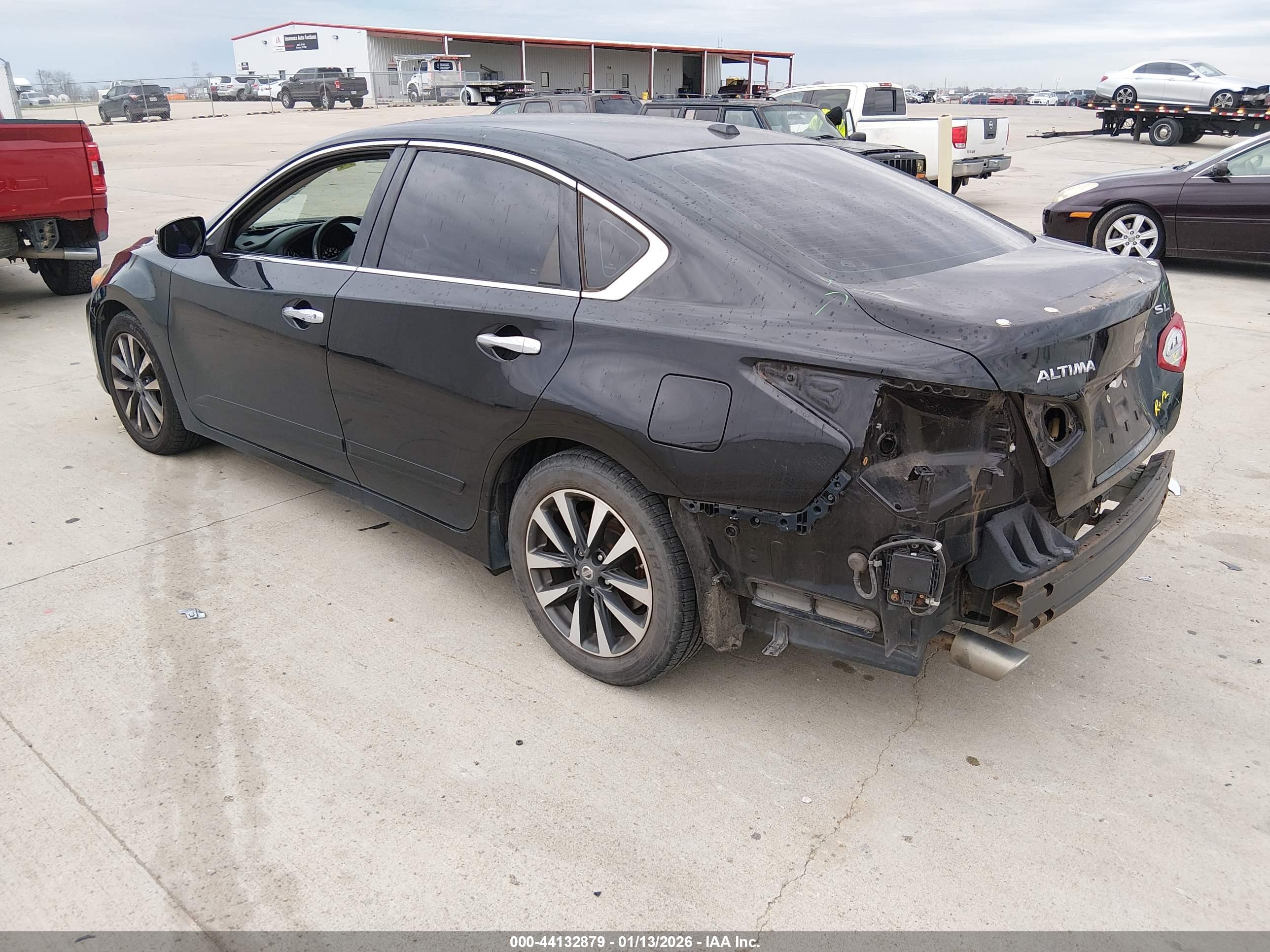 NISSAN ALTIMA image 3