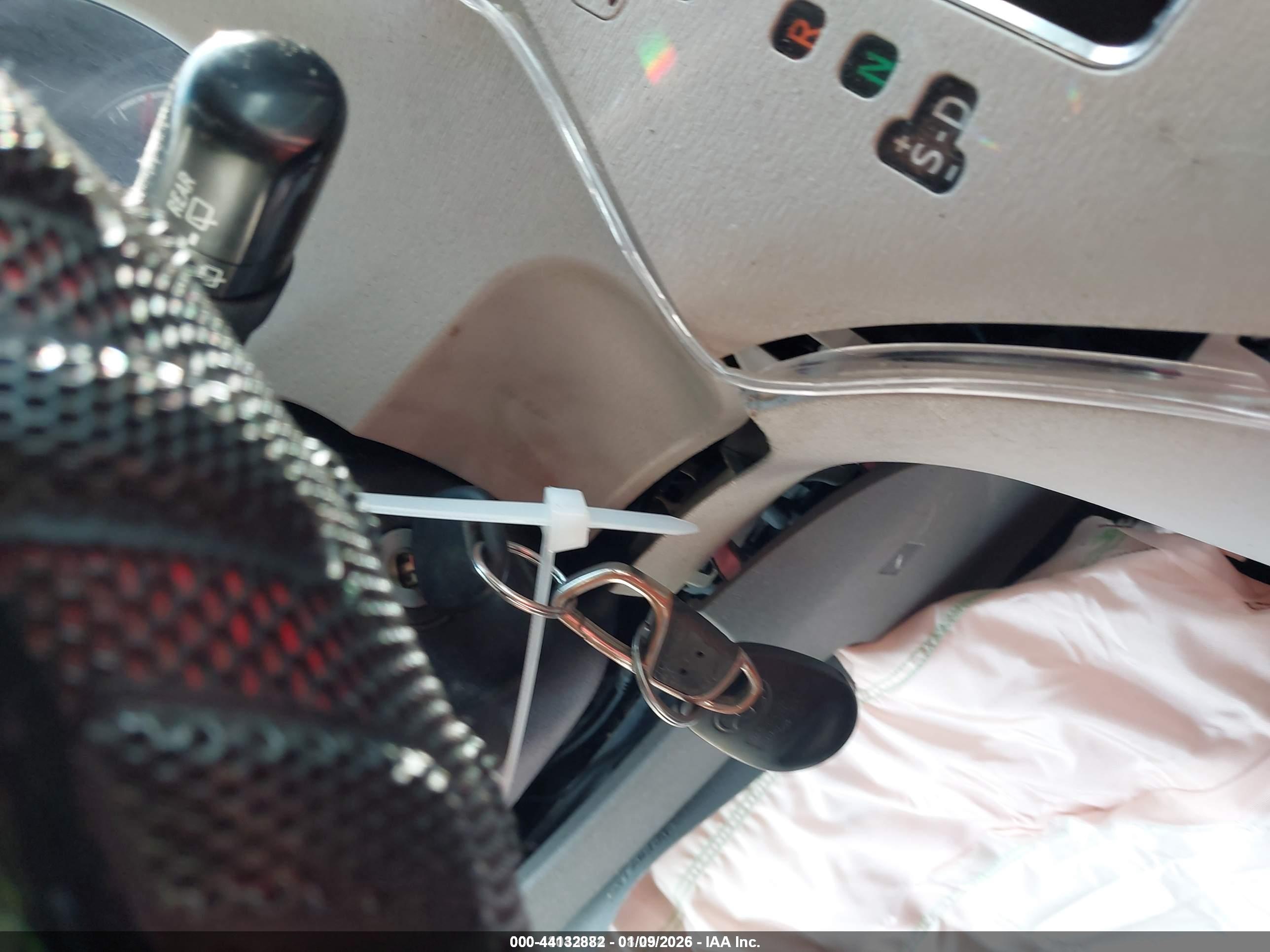TOYOTA SIENNA image 11