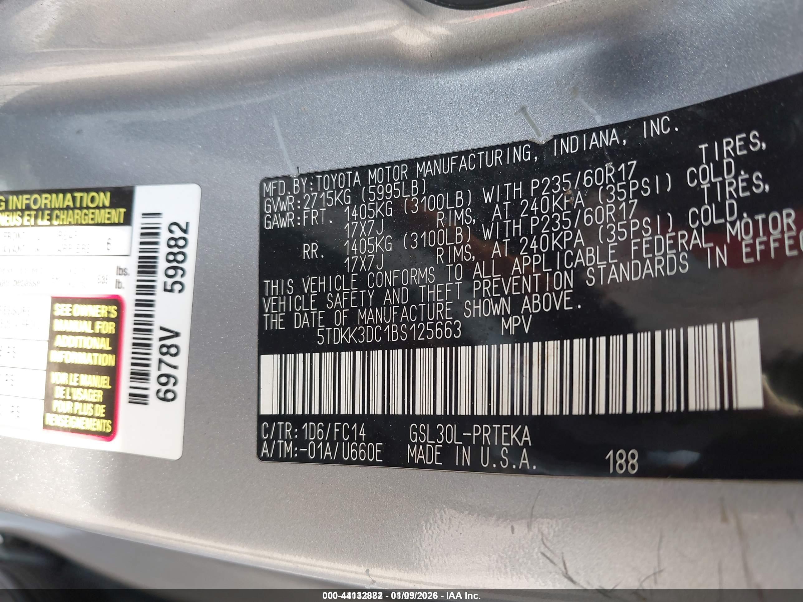 TOYOTA SIENNA image 9