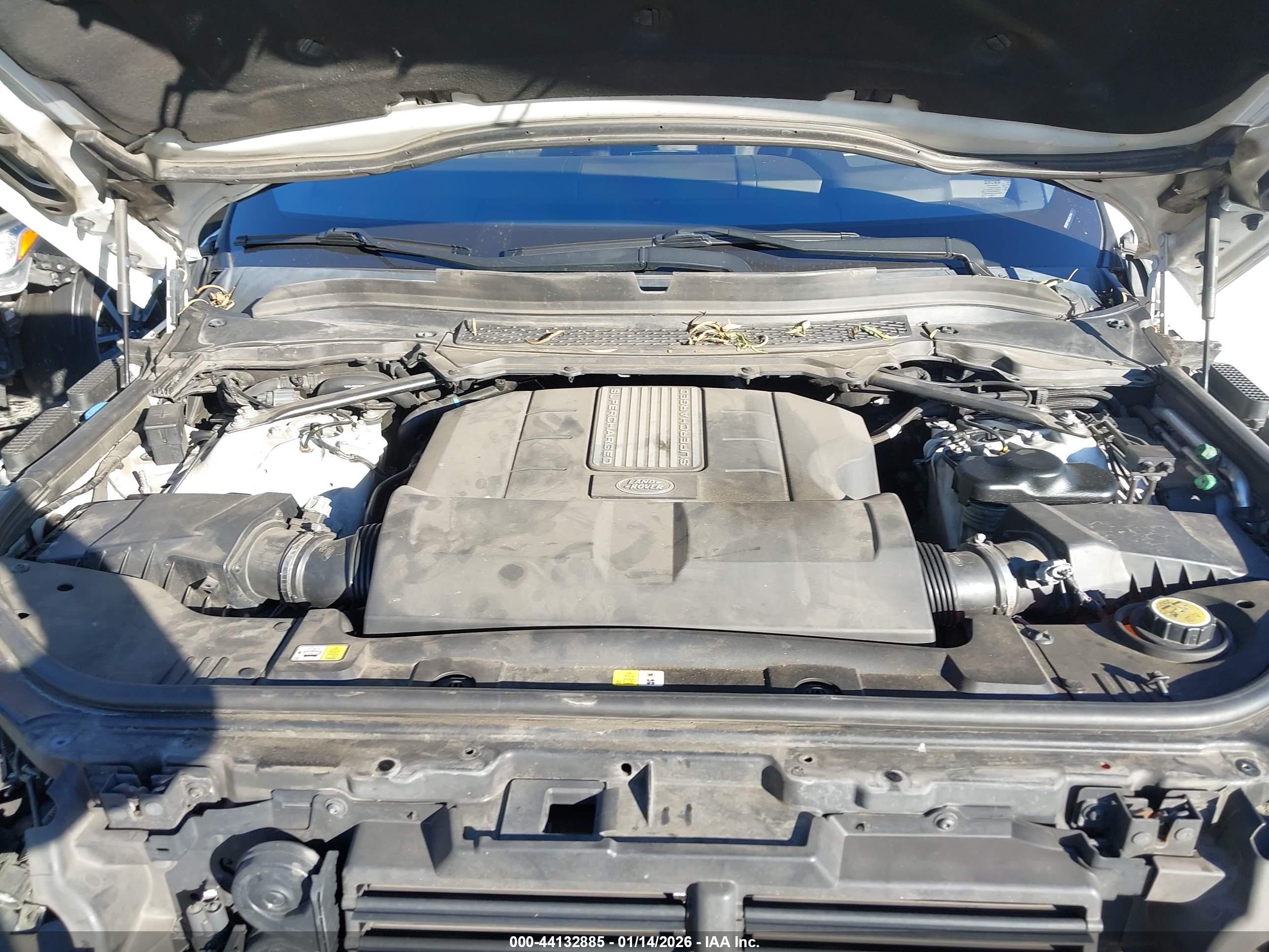 LAND ROVER image 10