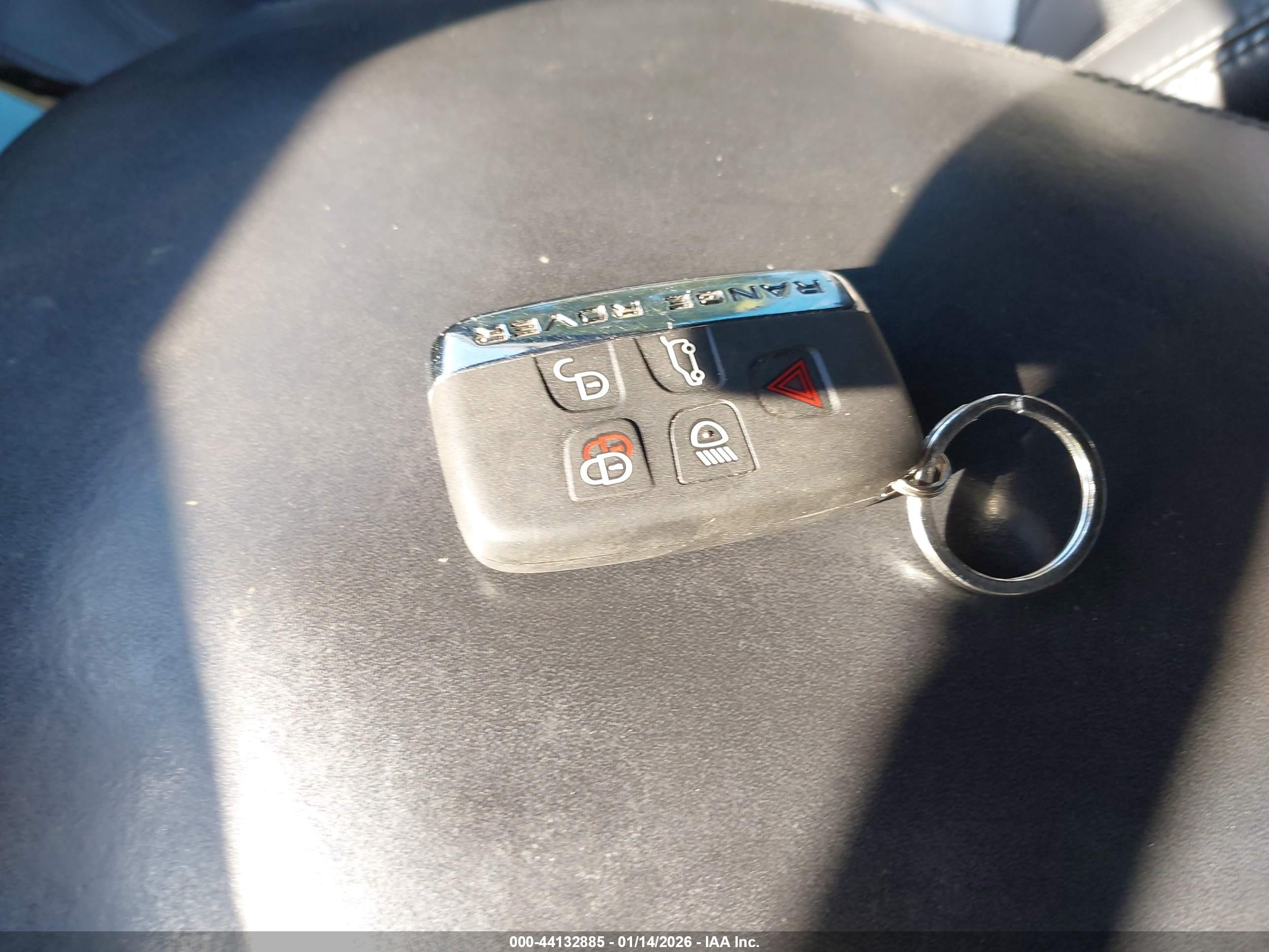 LAND ROVER image 11