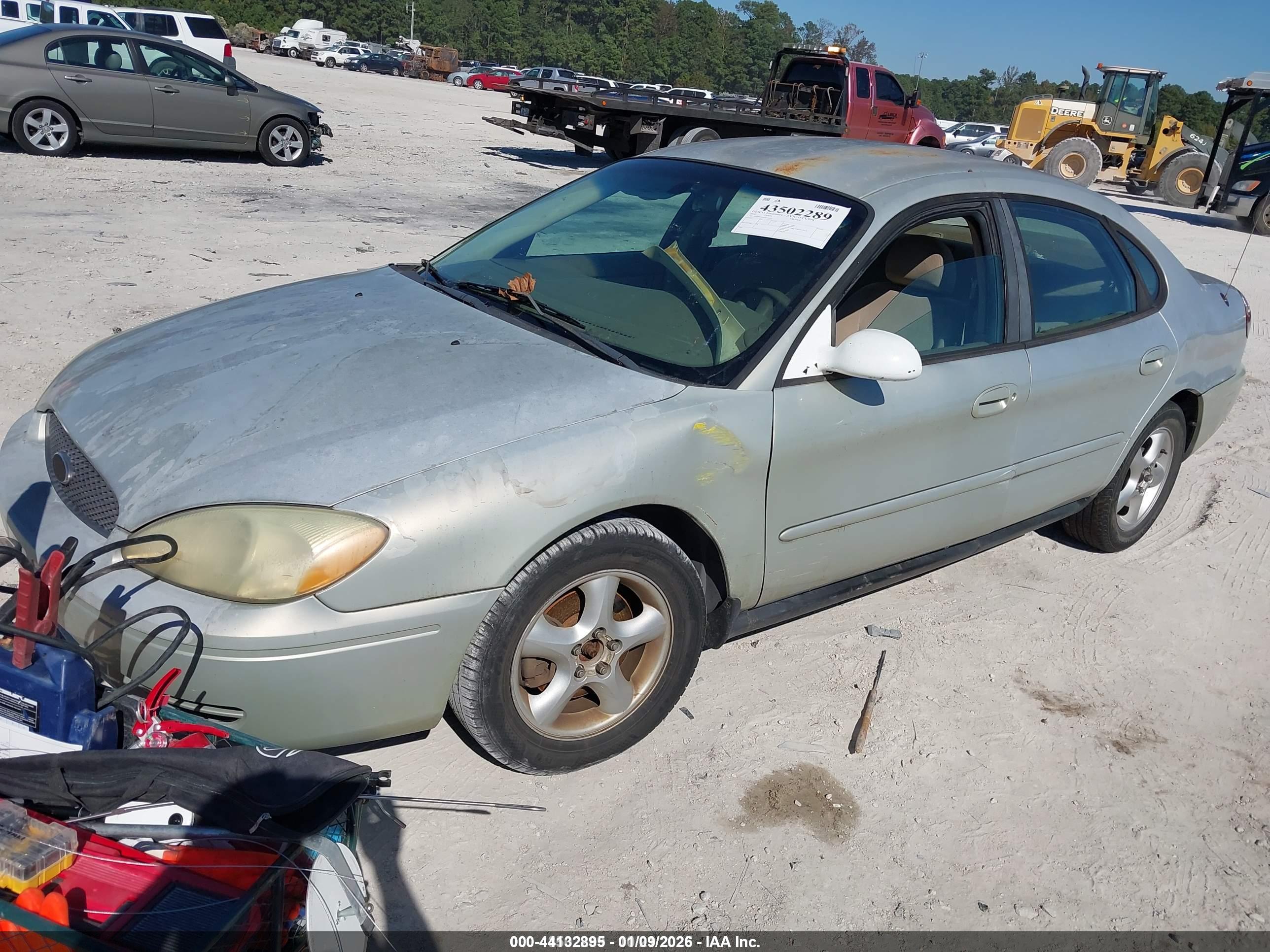 FORD TAURUS image 2