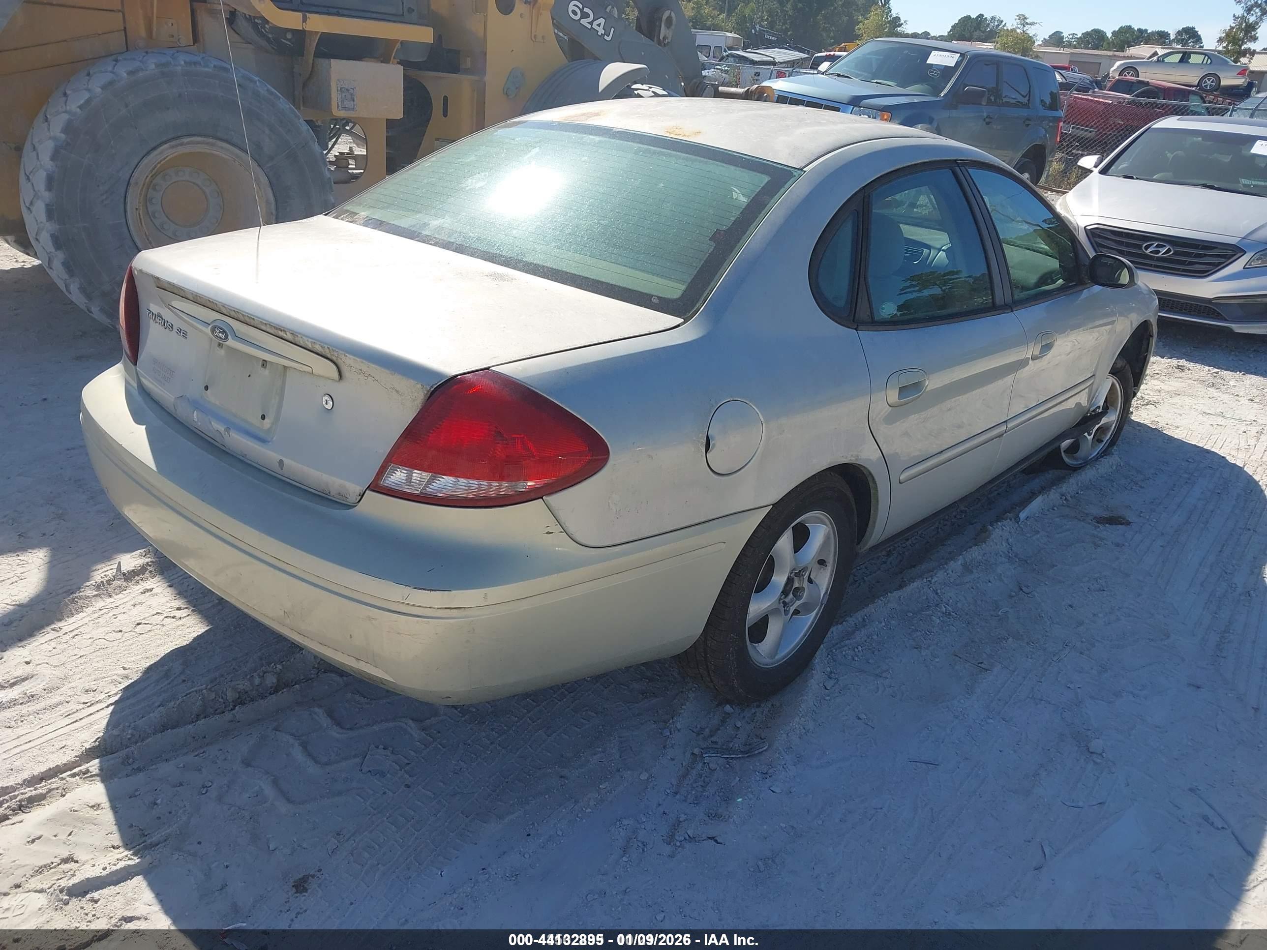 FORD TAURUS image 4