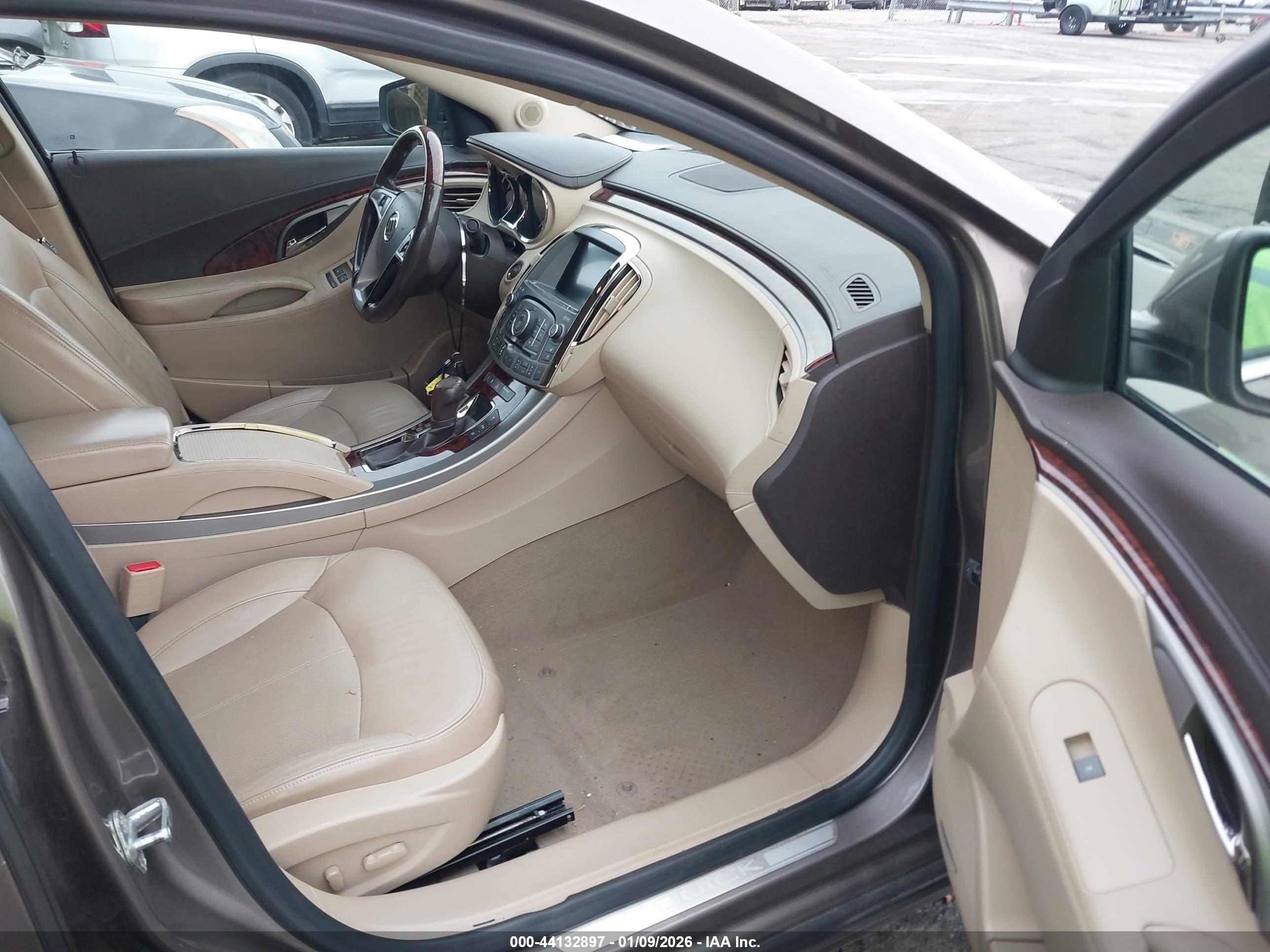 BUICK LACROSSE image 5