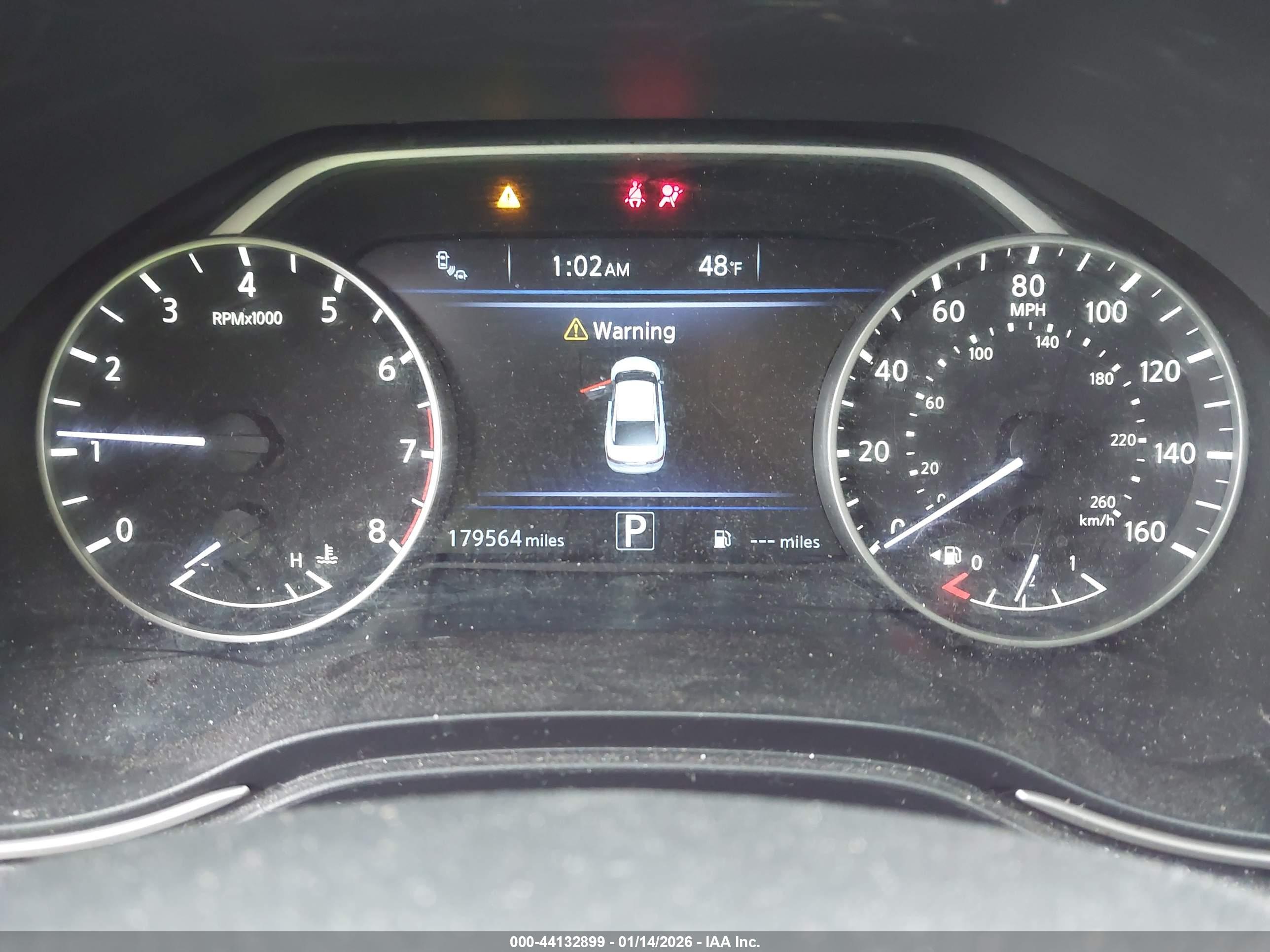 NISSAN MAXIMA image 7