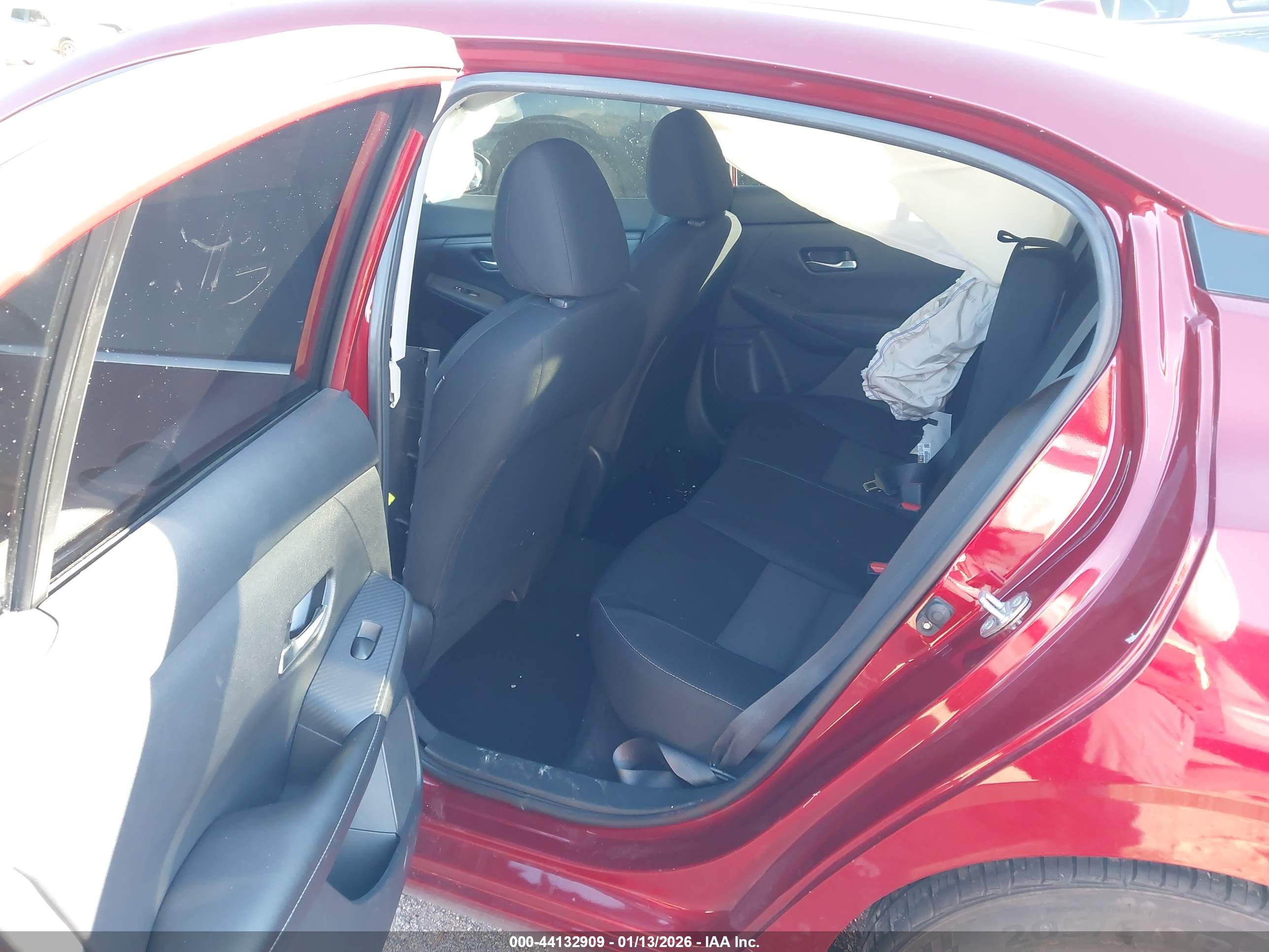 NISSAN SENTRA image 8